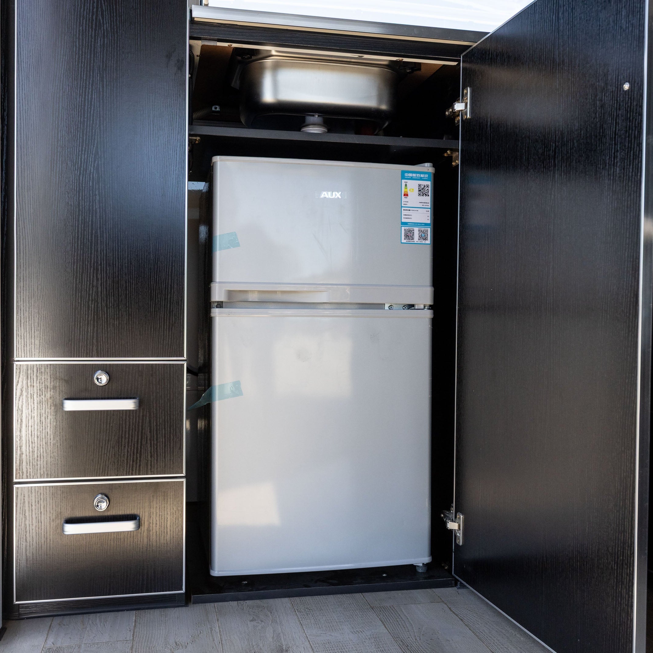 Dometic Fridge 12/240v