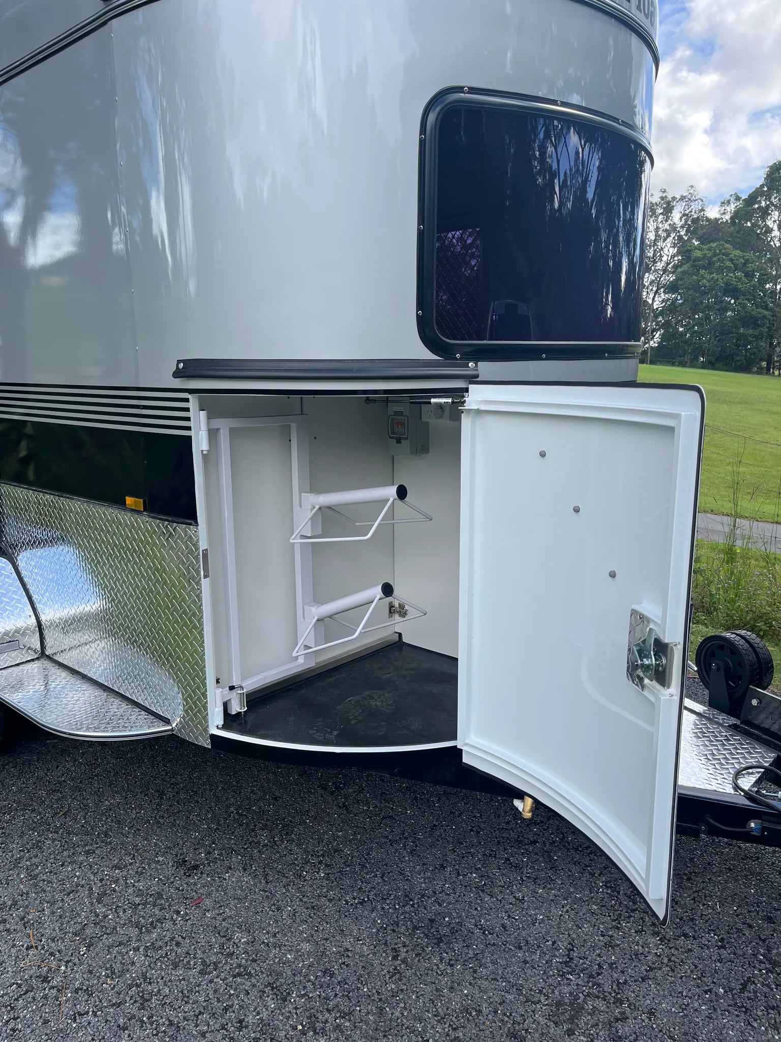 2HSL-L400 RN Prestige Series Deluxe Package