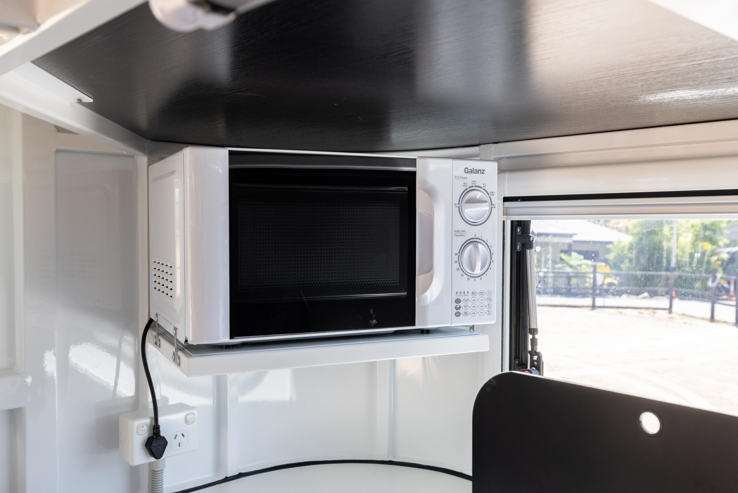 3HAL-L500 SN Prestige Eventer Series Deluxe Package