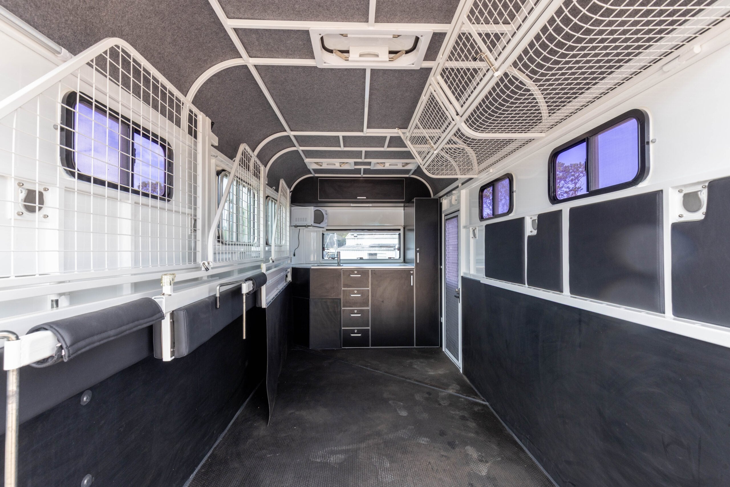 2HAL-L860 SN Prestige Series Deluxe Package
