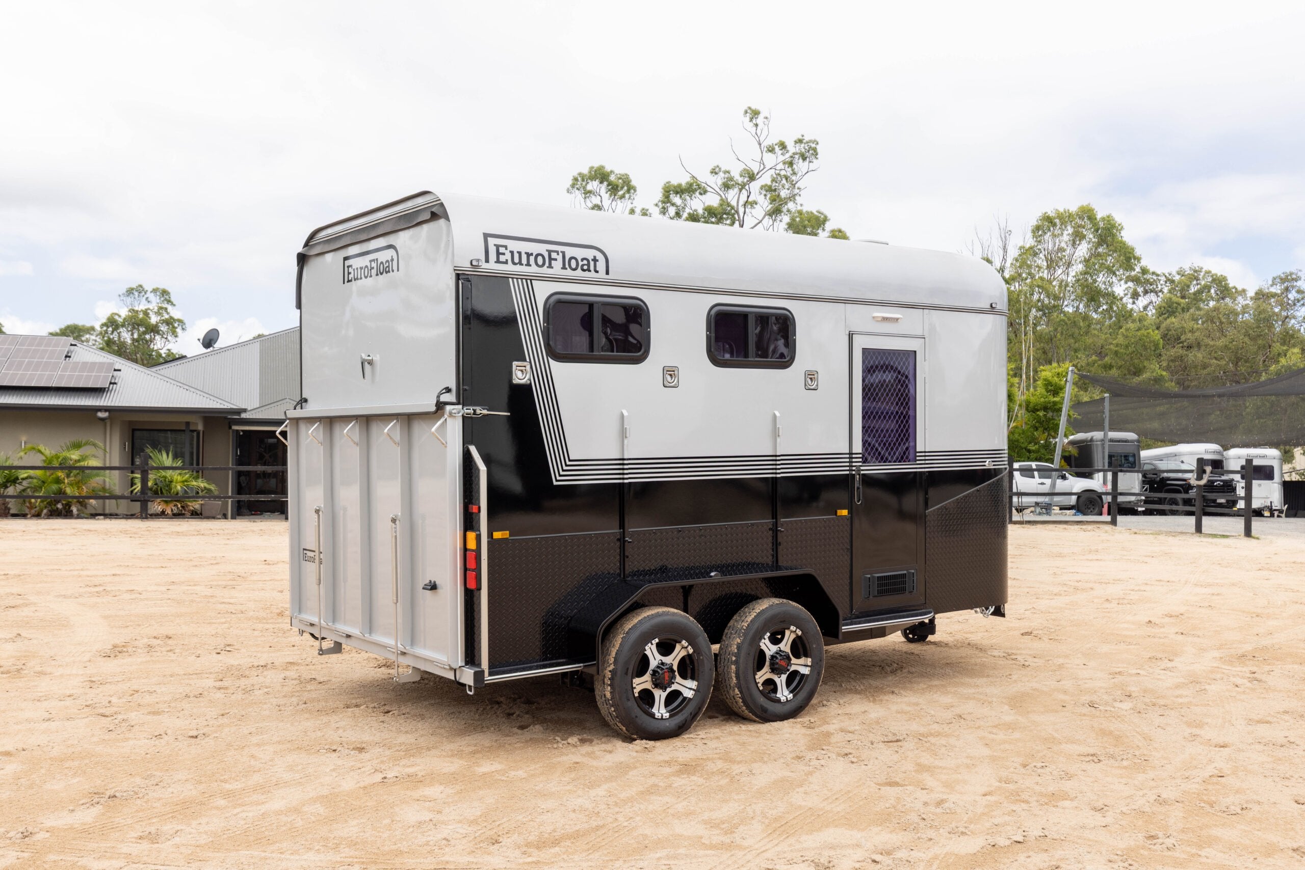 2HAL-L860 SN Prestige Series Deluxe Package