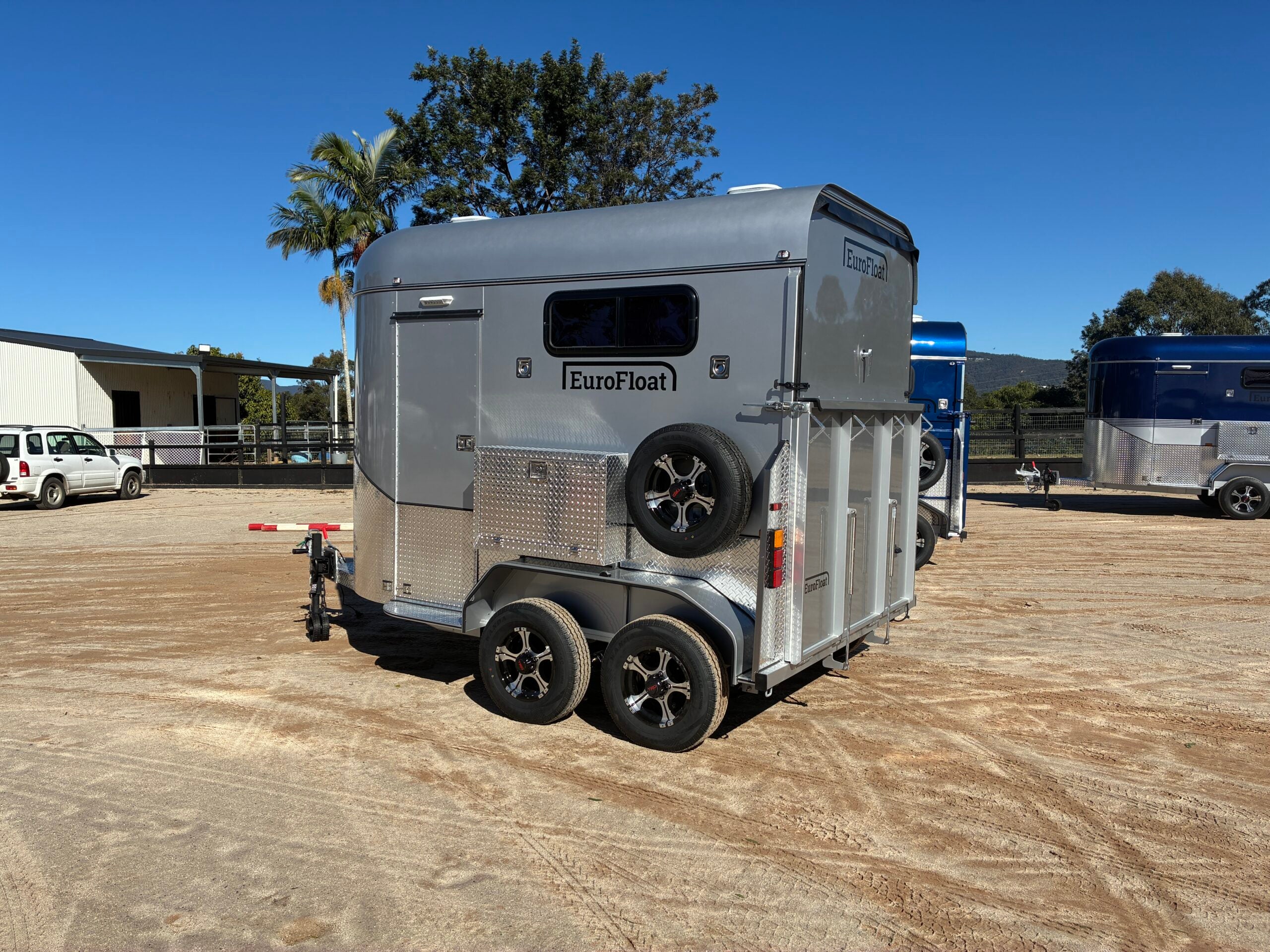 2 Horse Straight Load Float L500 RN