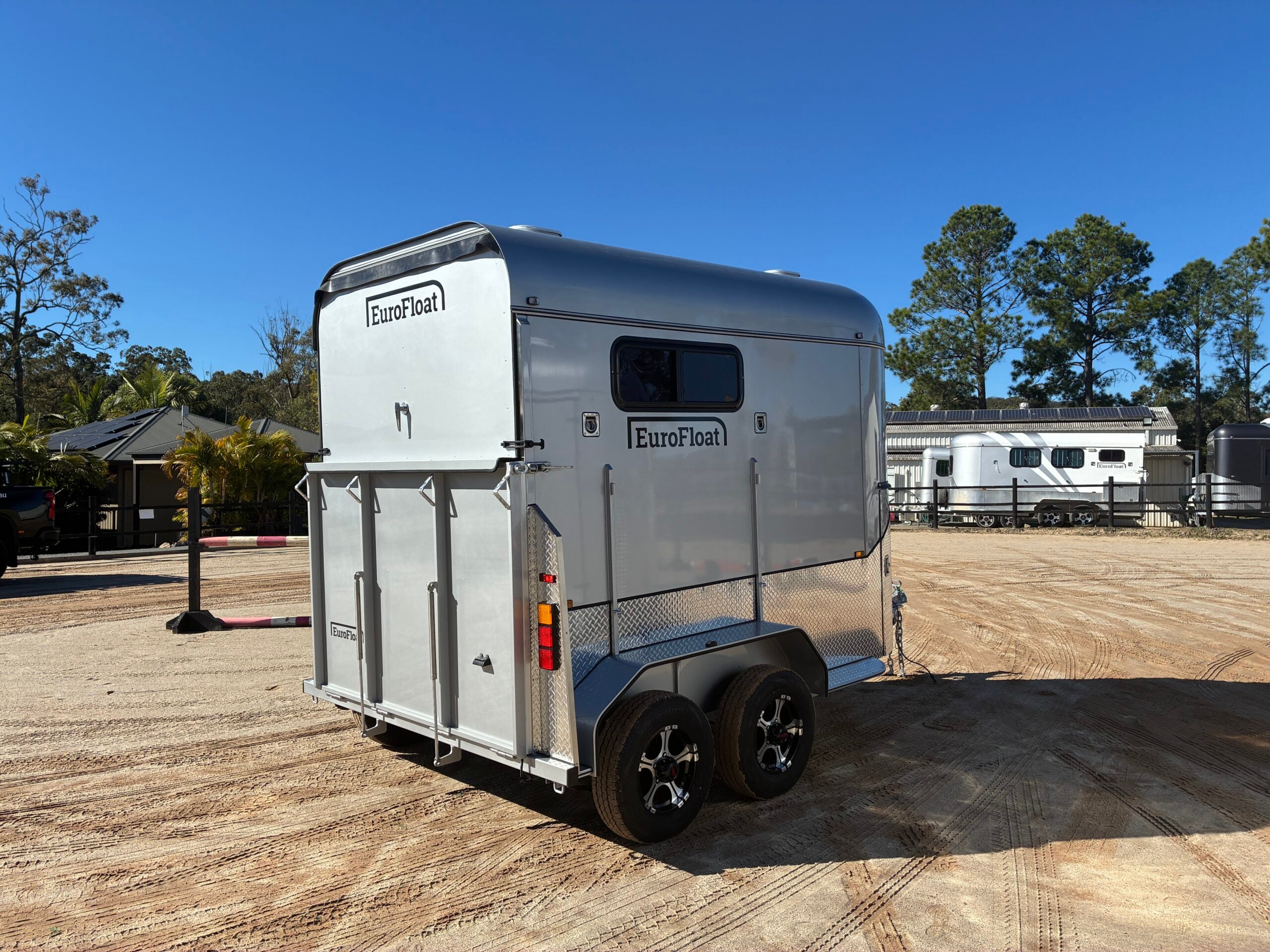2 Horse Straight Load Float L500 RN