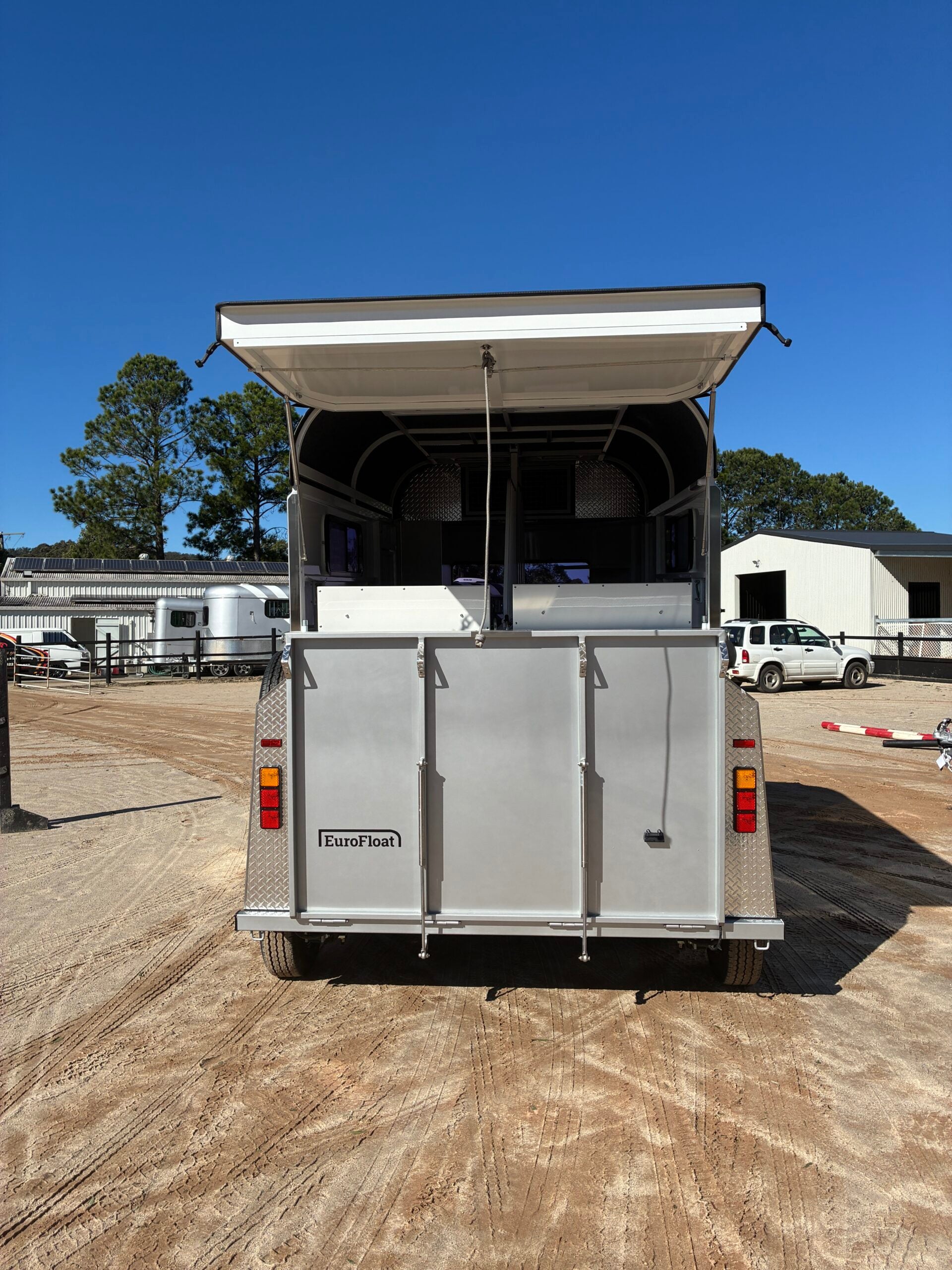 2 Horse Straight Load Float L500 RN