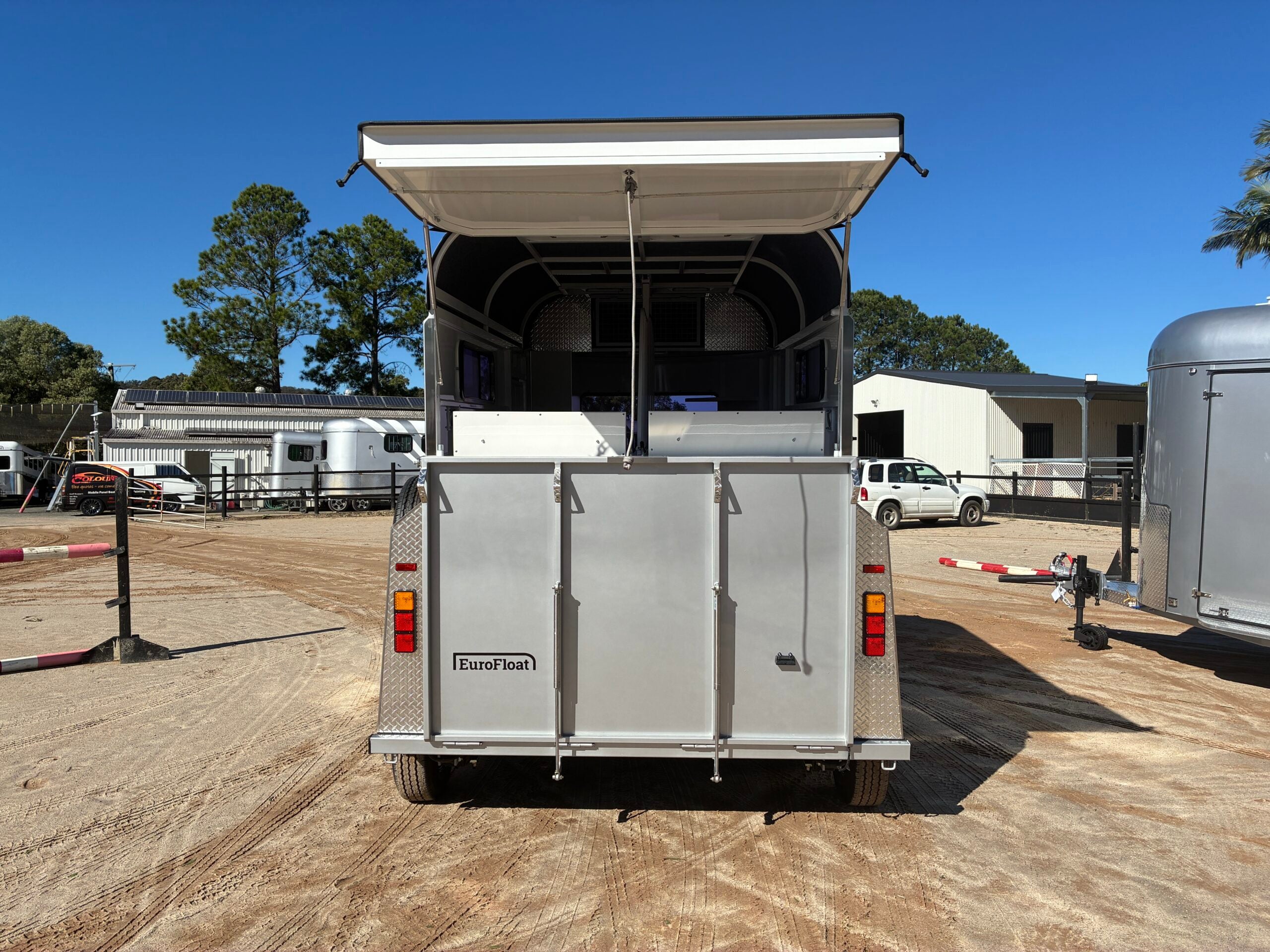 2 Horse Straight Load Float L500 RN