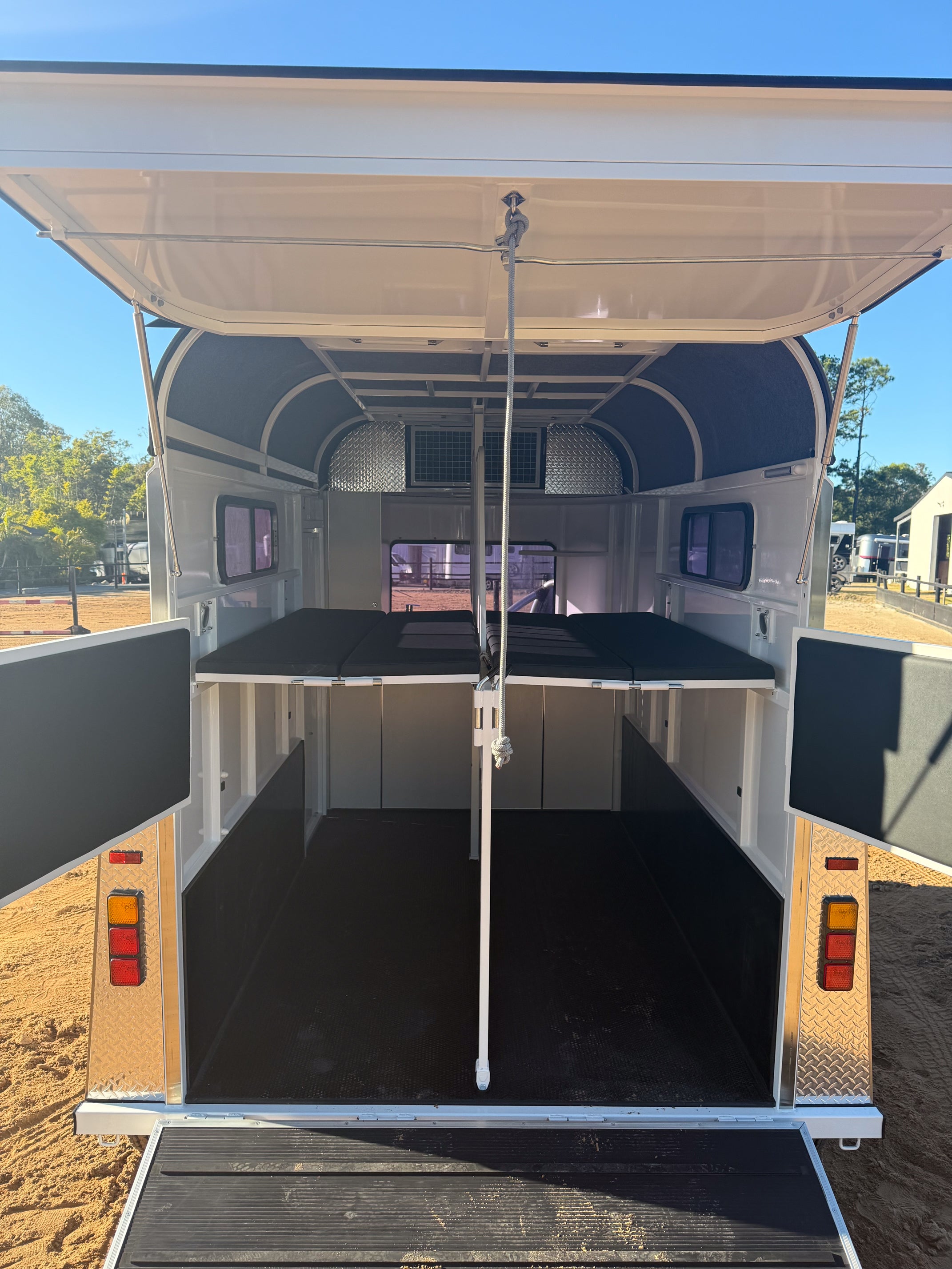 2HSL-L500 RN Prestige Series Standard Package