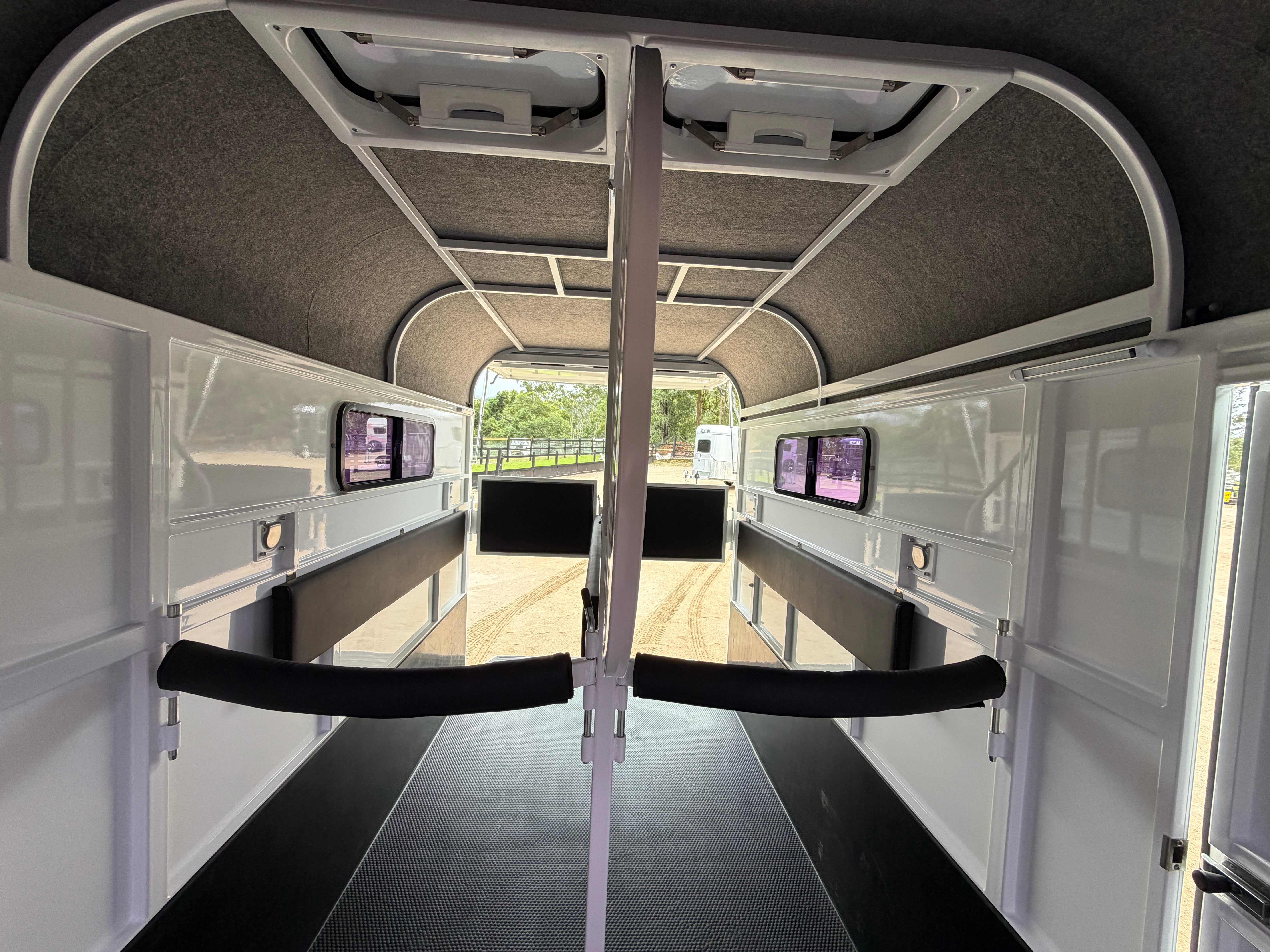 2HSL-S PLUS RN Prestige Series Standard Package