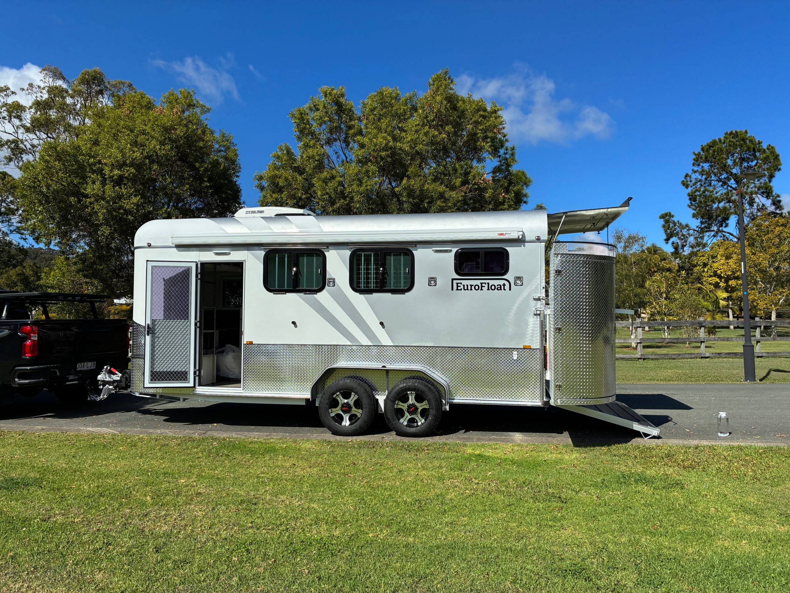 2 Horse Angle Load Camper Float Ultimate Overnighter SN 2.0