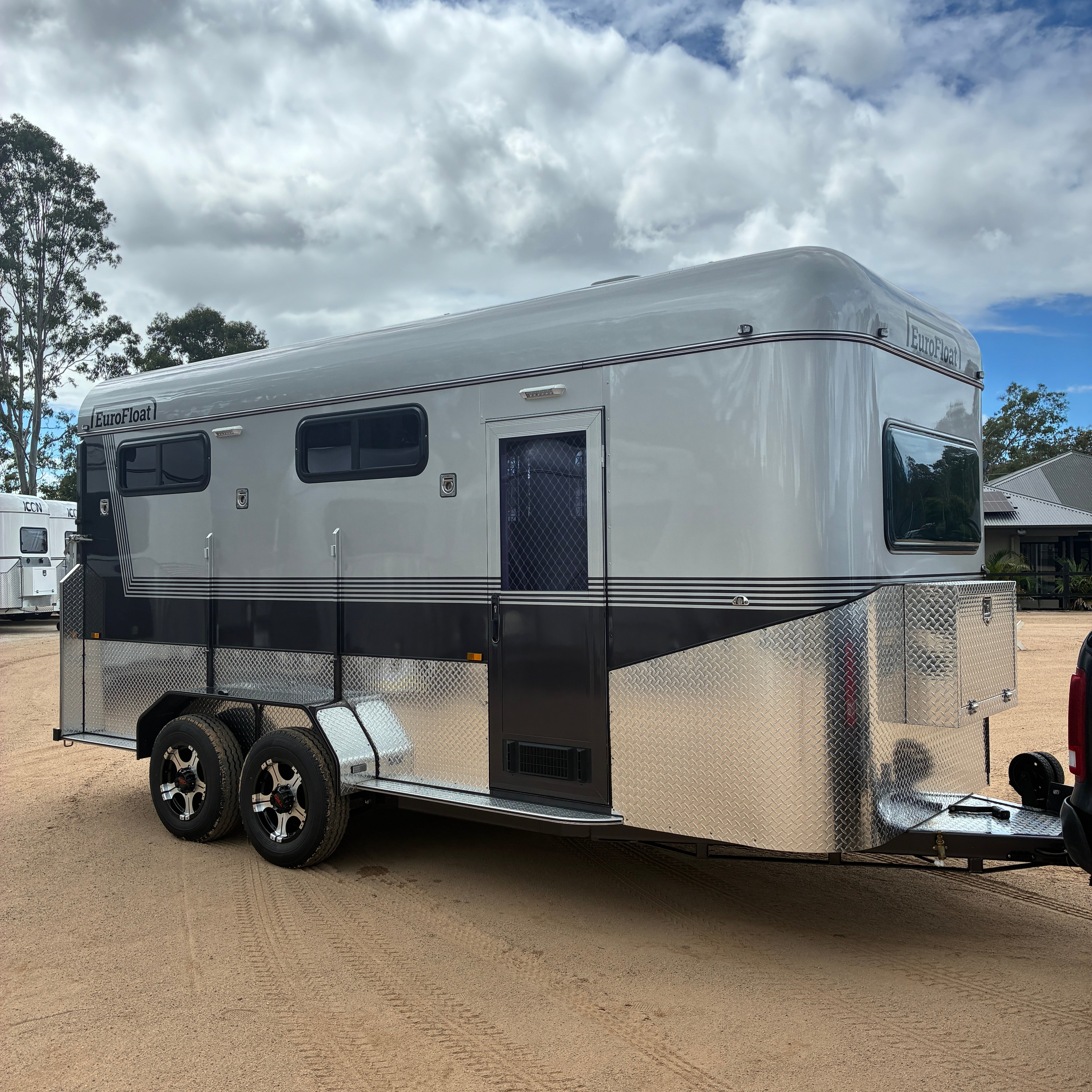 3HAL-L500 SN Prestige Series Deluxe Package