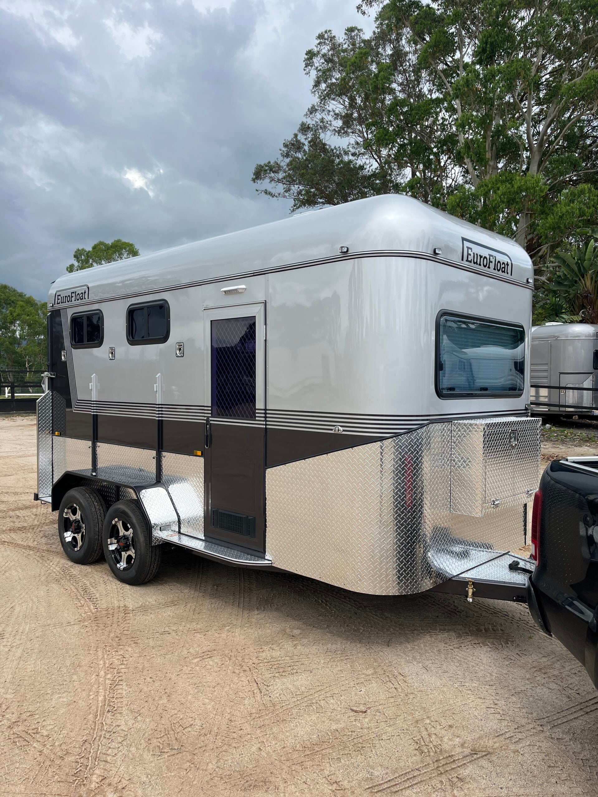 2HAL-L860 SN Prestige Series Deluxe Package