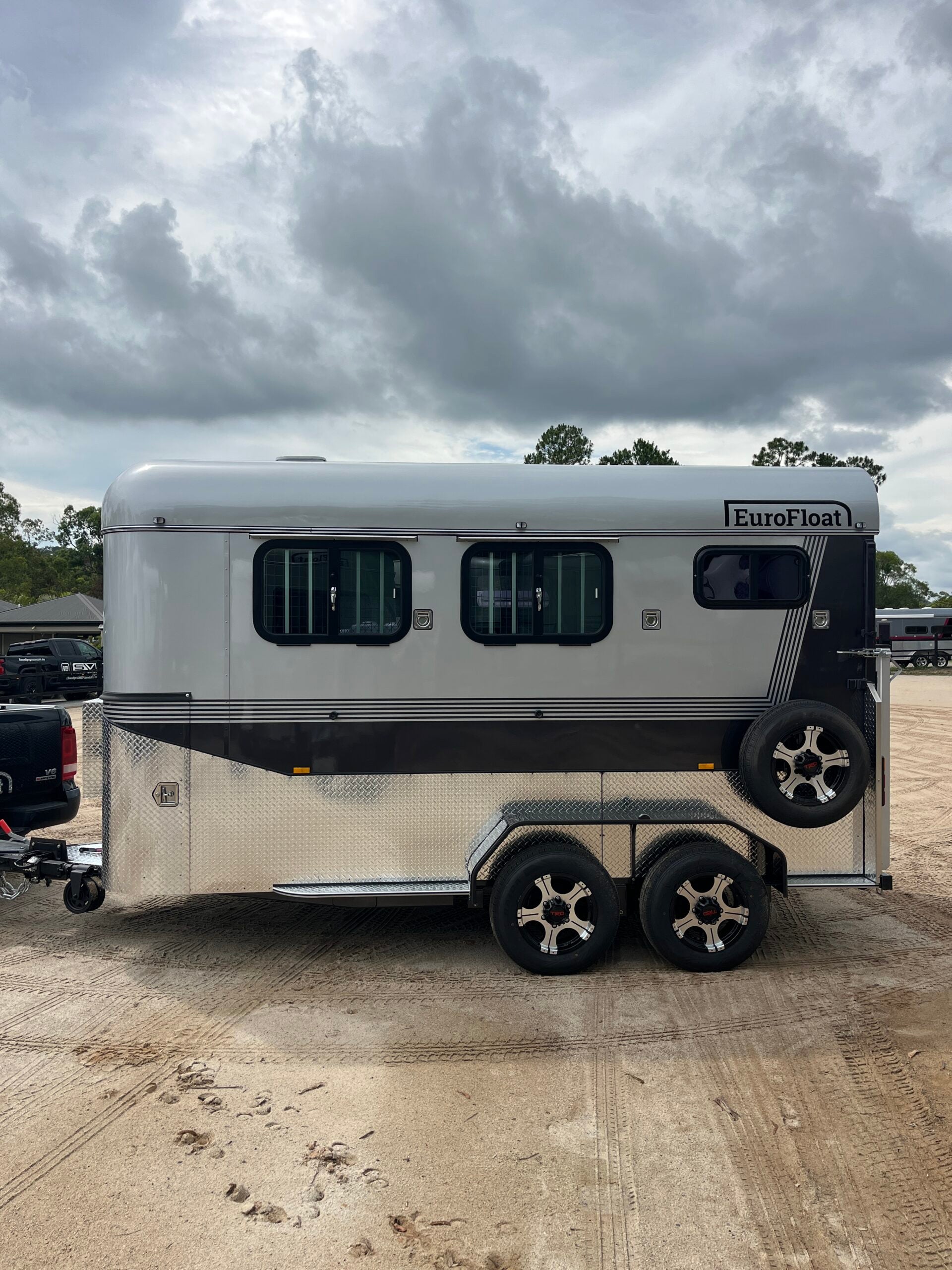 2HAL-L860 SN Prestige Series Deluxe Package