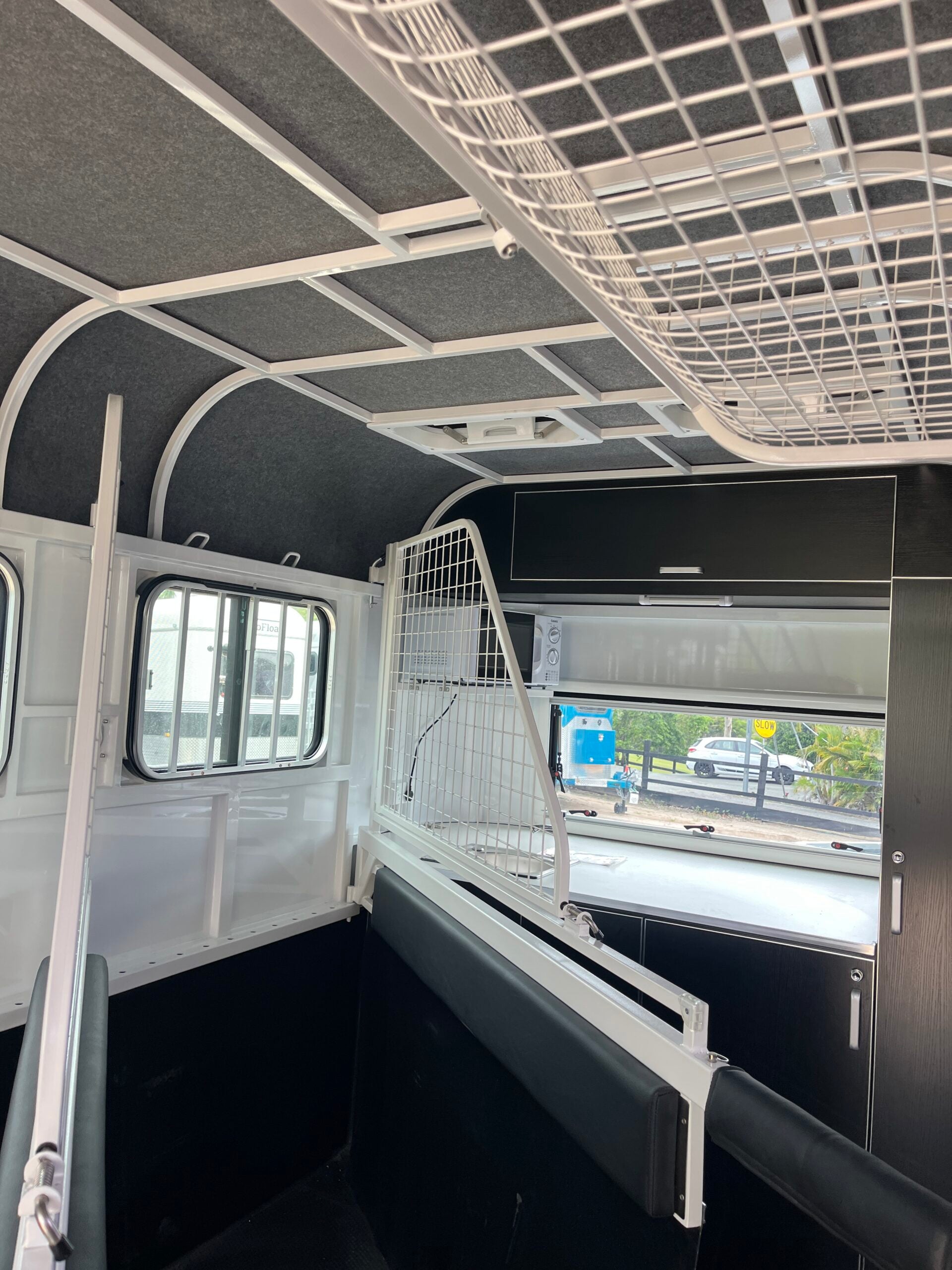 2HAL-L860 SN Prestige Series Deluxe Package