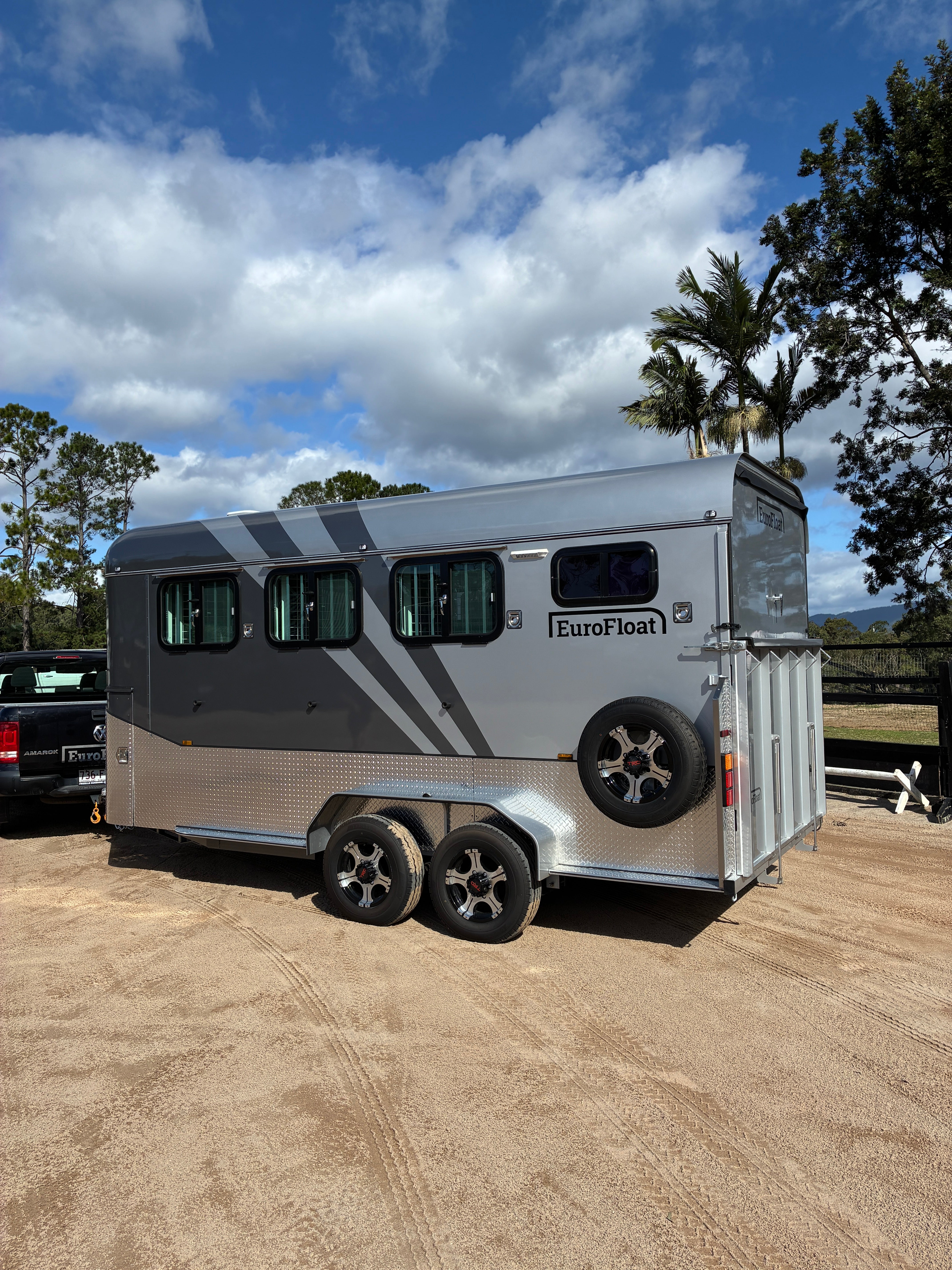 3HAL-L500 SN Prestige Eventer Series Deluxe Package