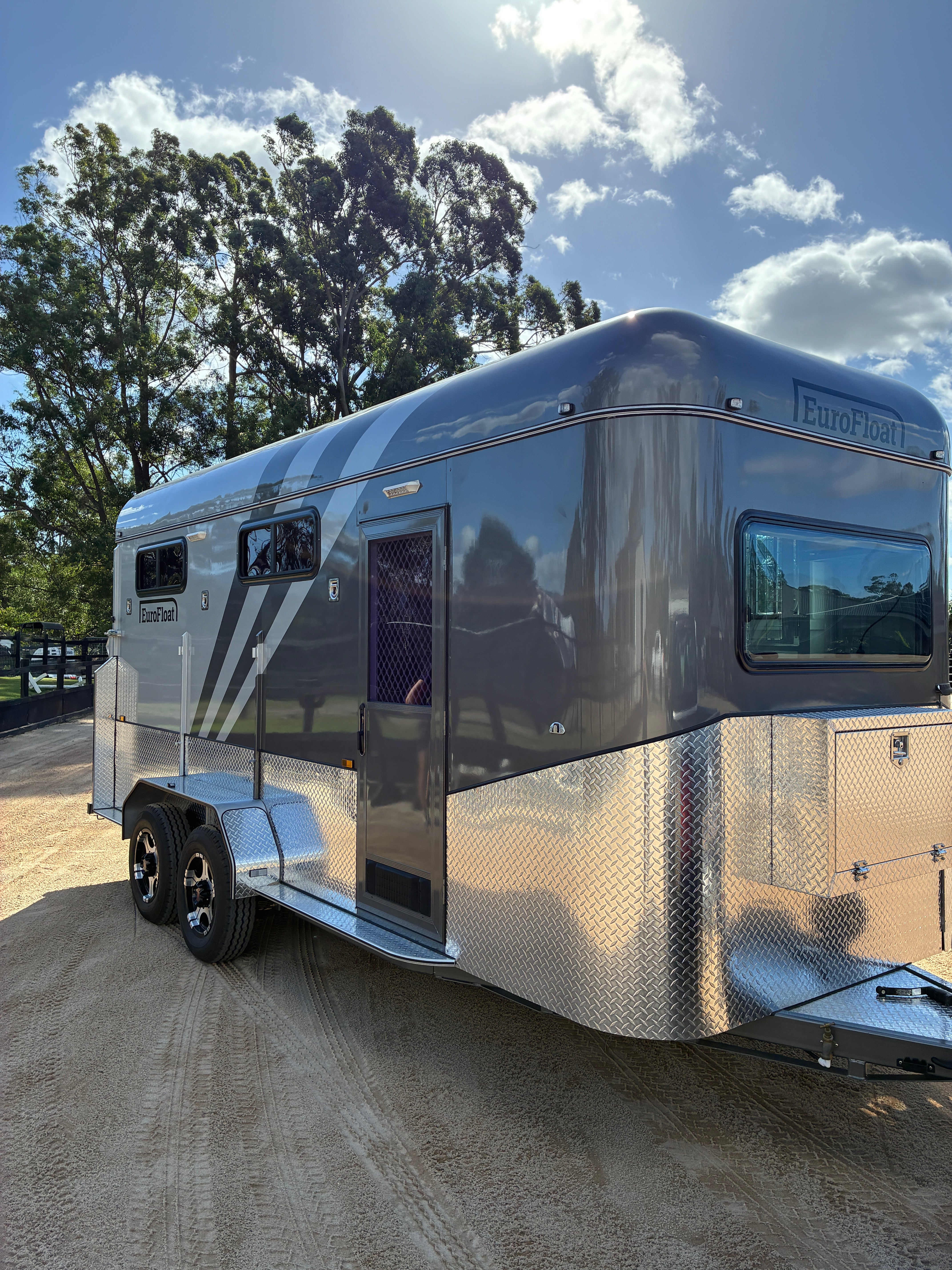 3HAL-L500 SN Prestige Eventer Series Deluxe Package