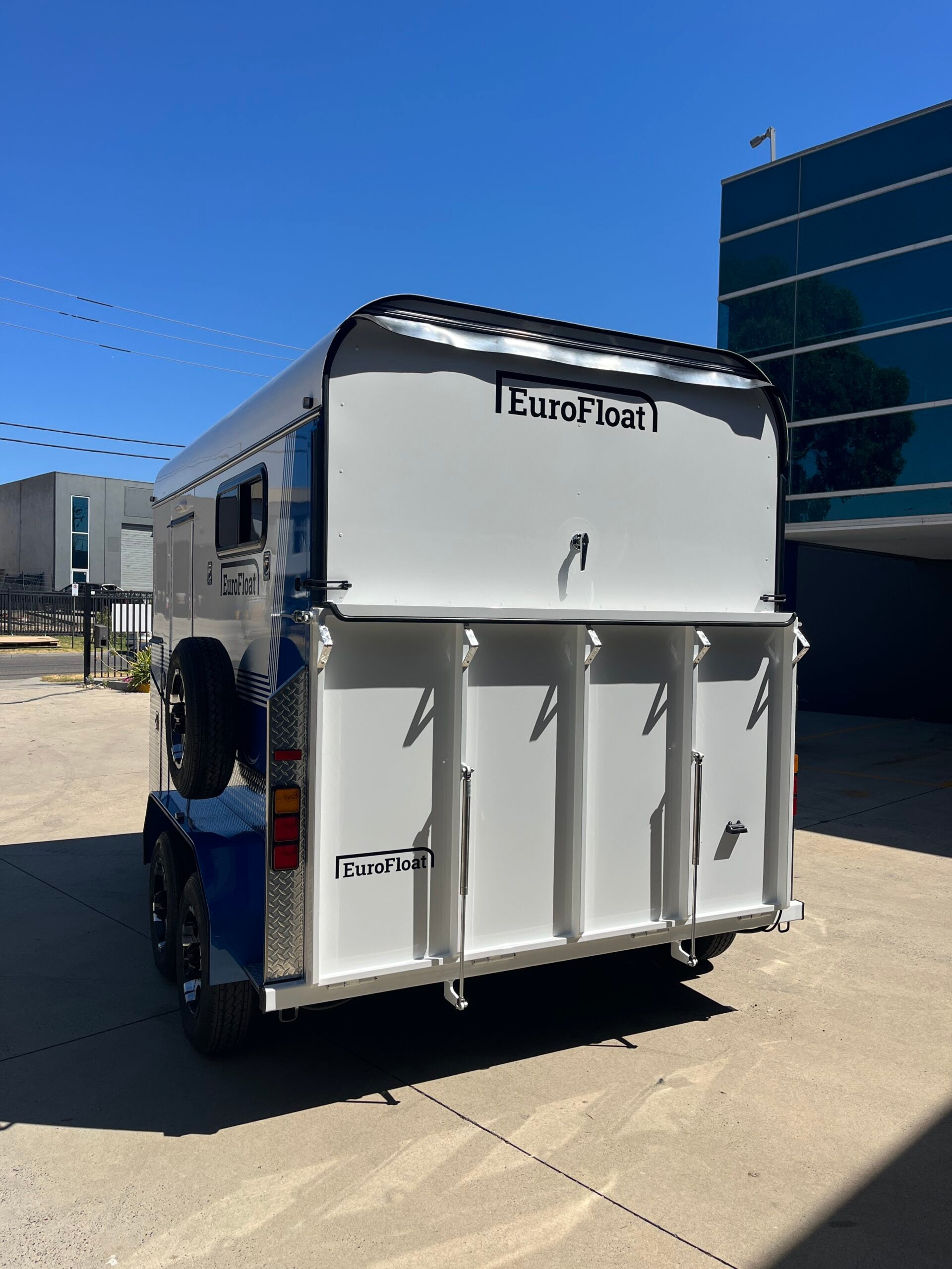 2HSL-L600 SN WB Prestige Series Standard Package