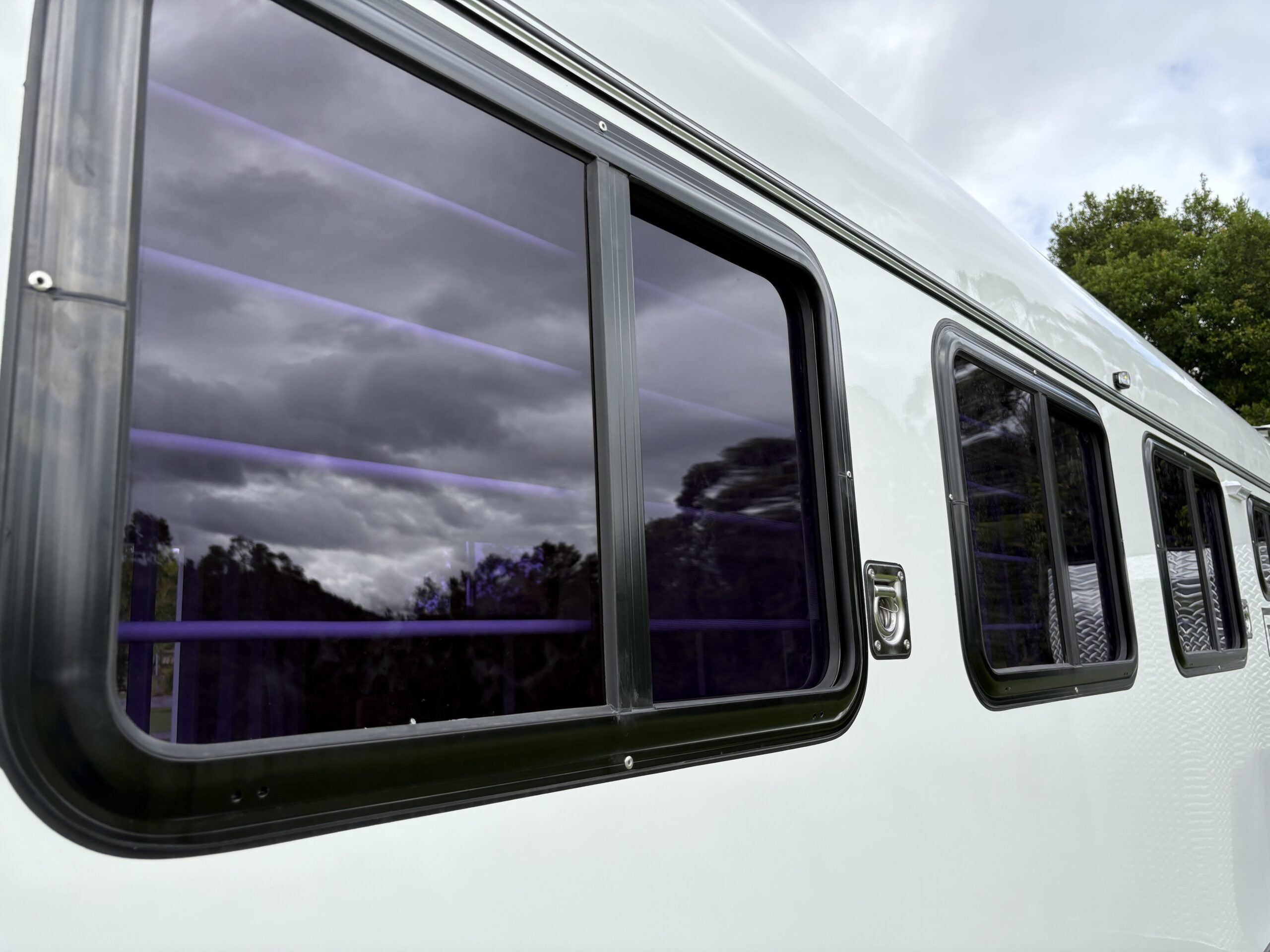 3HAL- THE Transporter SN Prestige Series Package