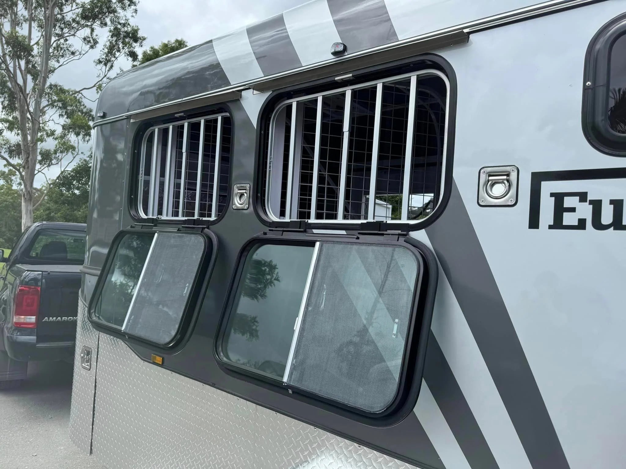 2HAL-L600 SN Prestige Series Standard Package