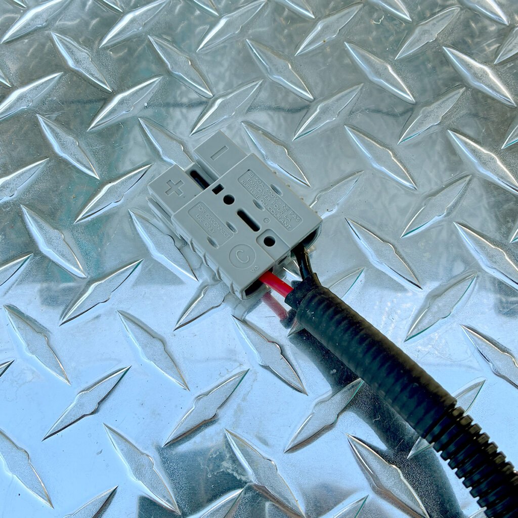 Parallel Andersen Lead with Plug