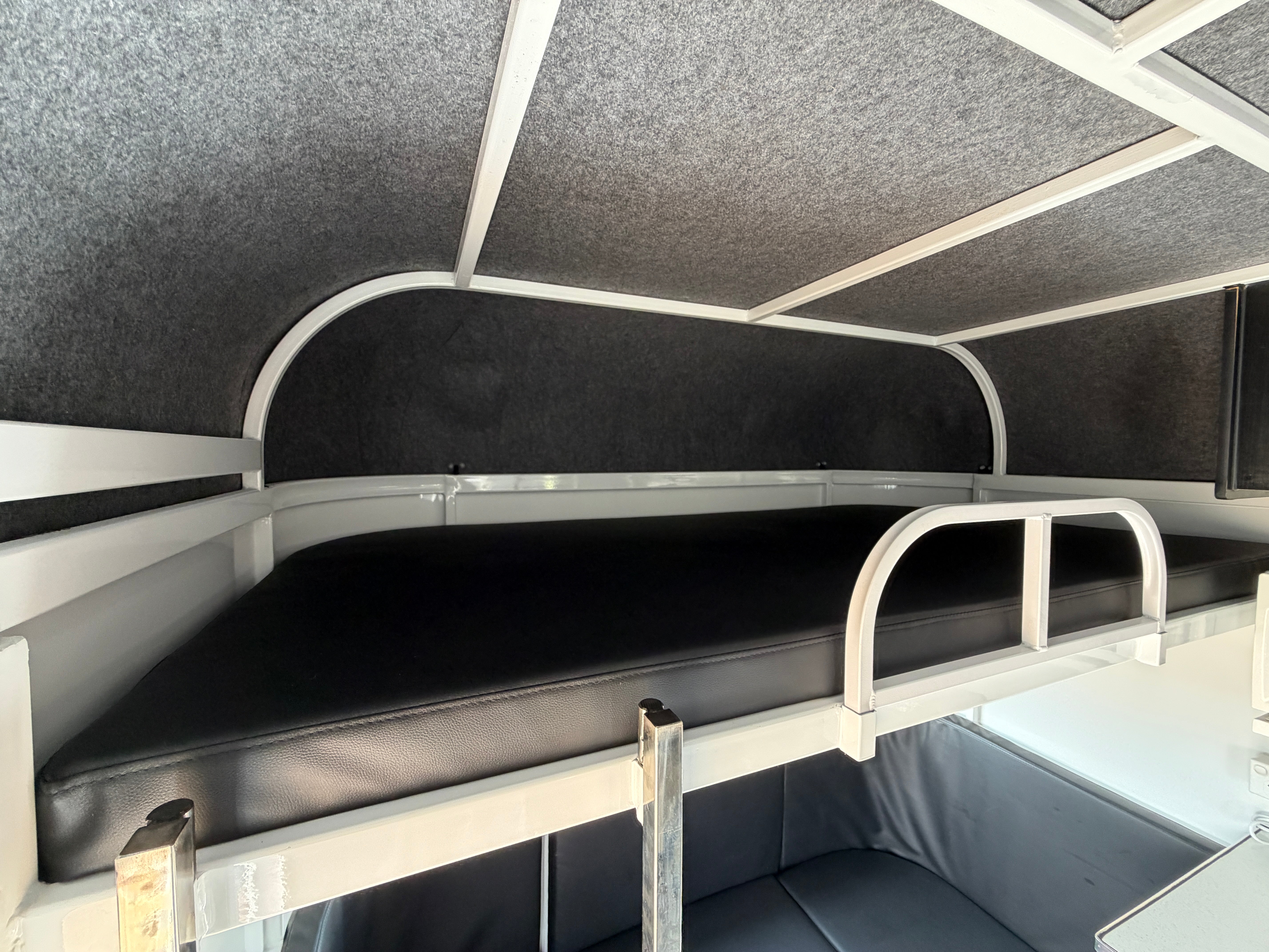 Overnighter Compact Series 2HAL-O SN (2.0) 4900 RB-DW SH26.18.5