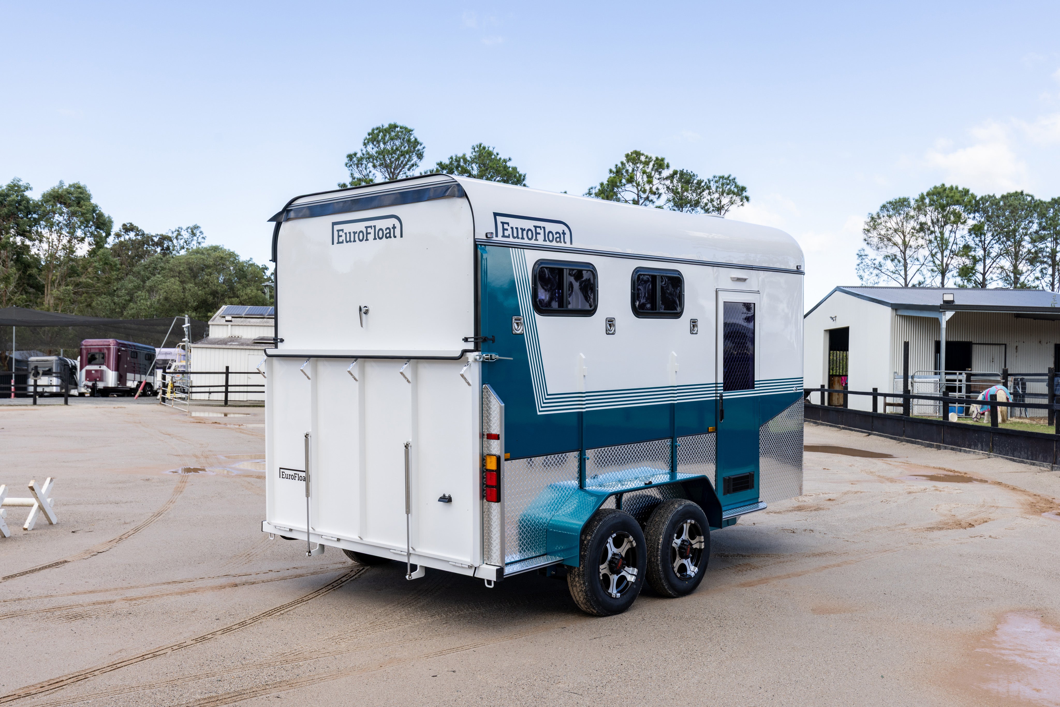 2HAL-L860 SN Prestige Series Deluxe Package