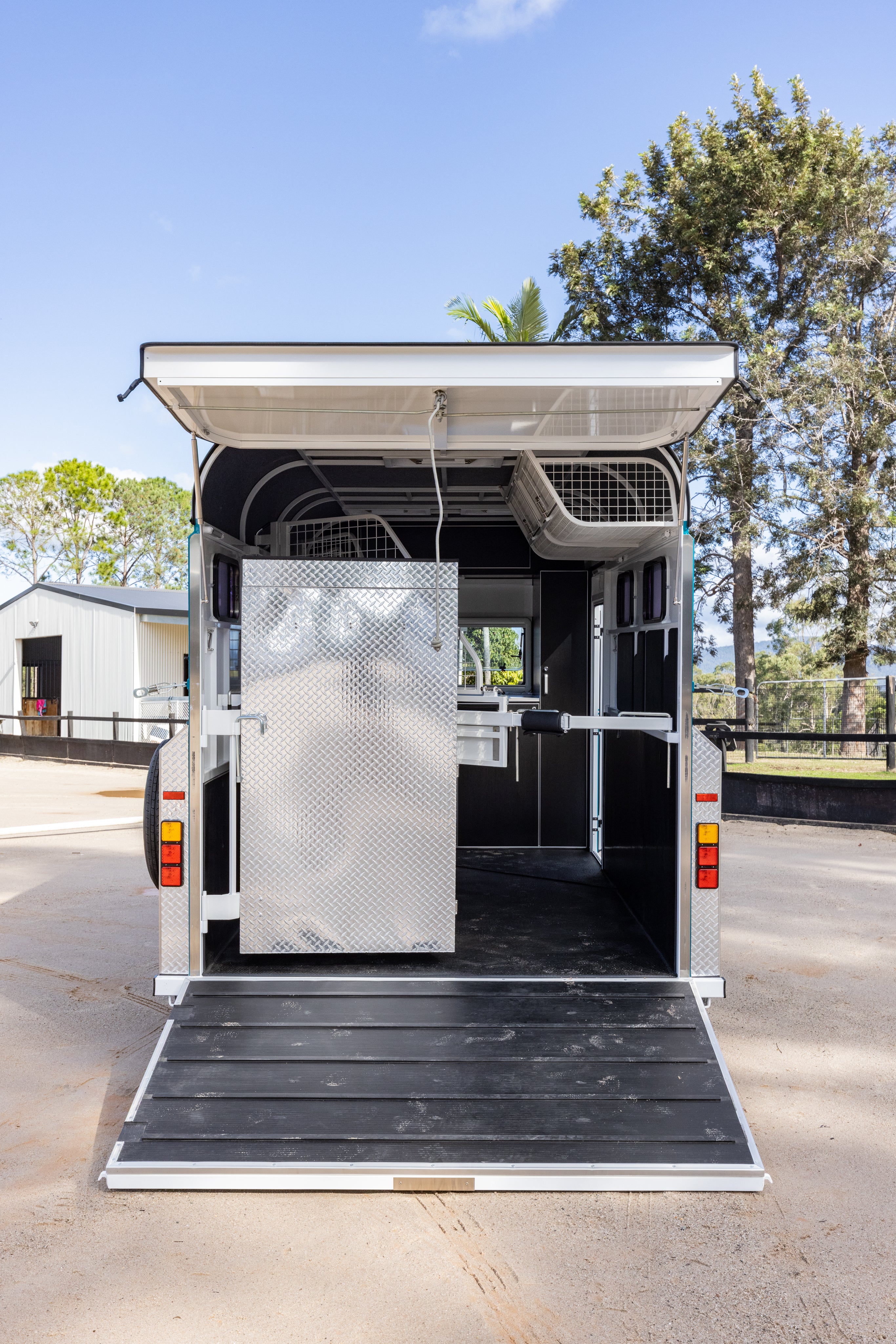 2HAL-L860 SN Prestige Series Deluxe Package
