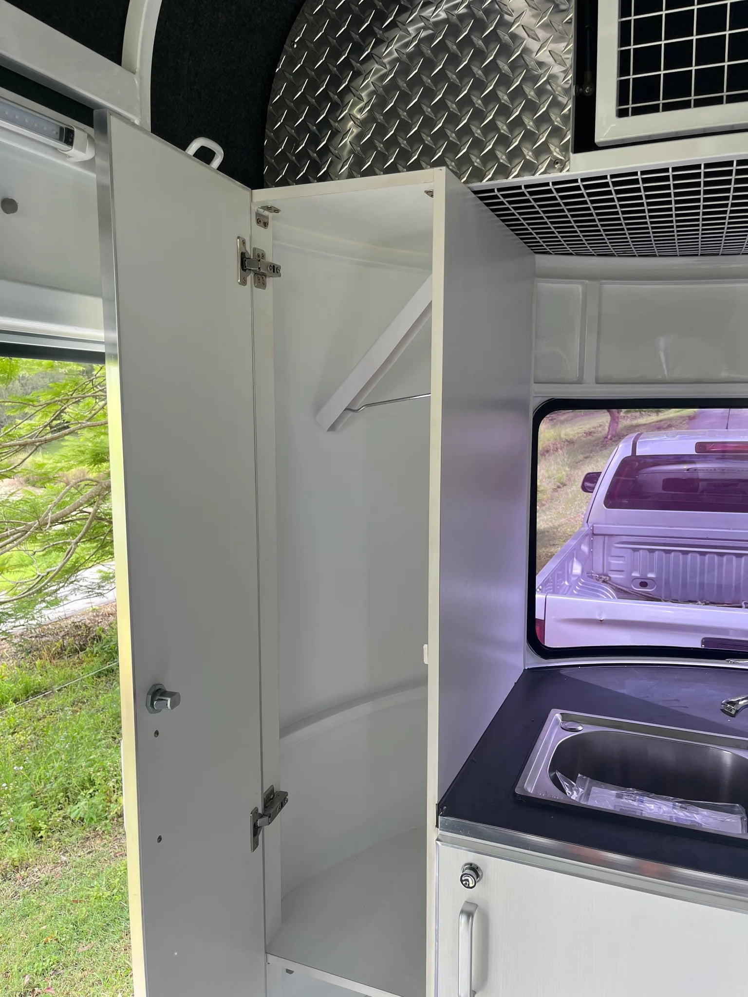 2HSL-L400 RN Prestige Series Deluxe Package