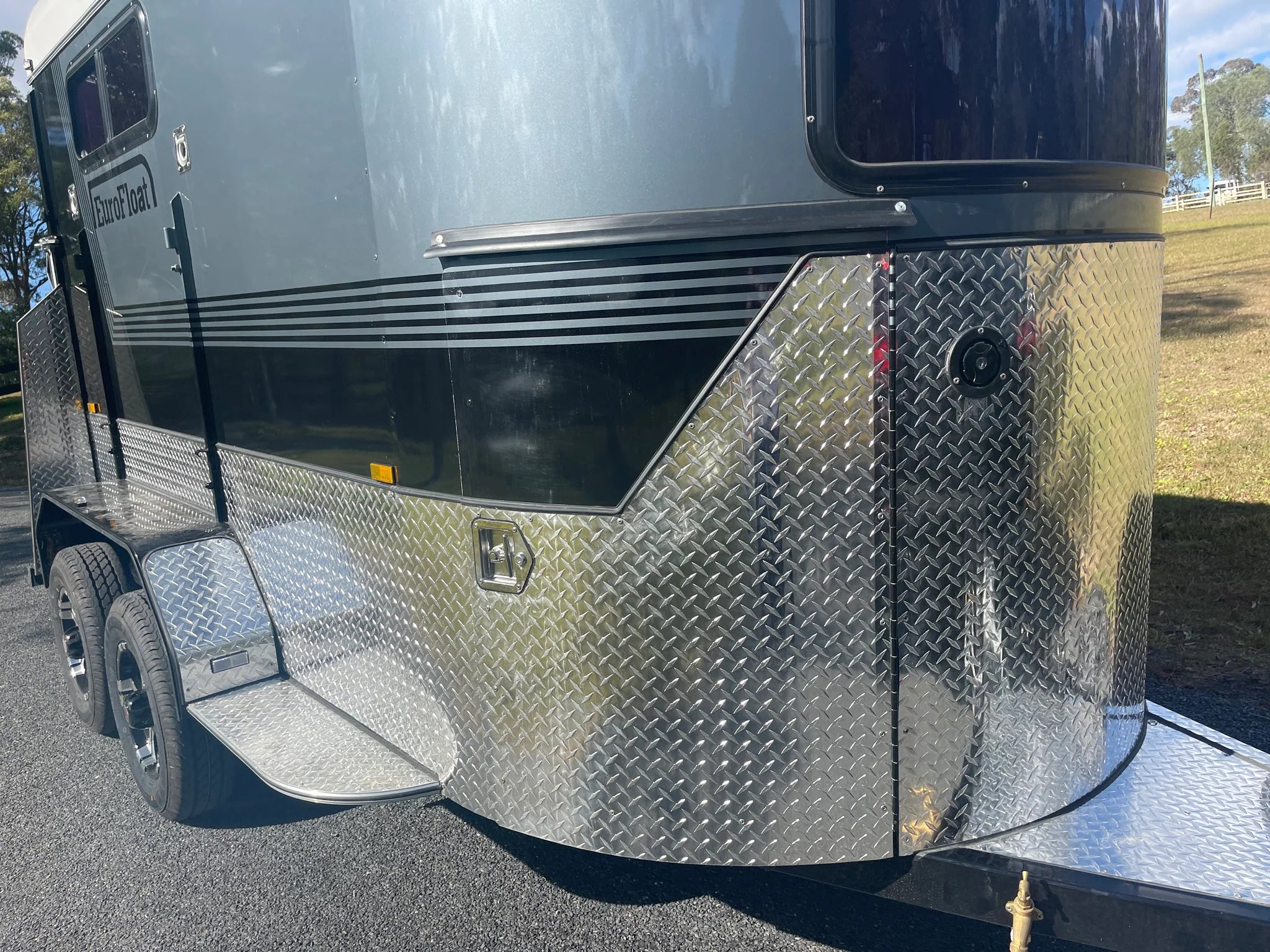 2 Horse Straight Load Float L600 RN