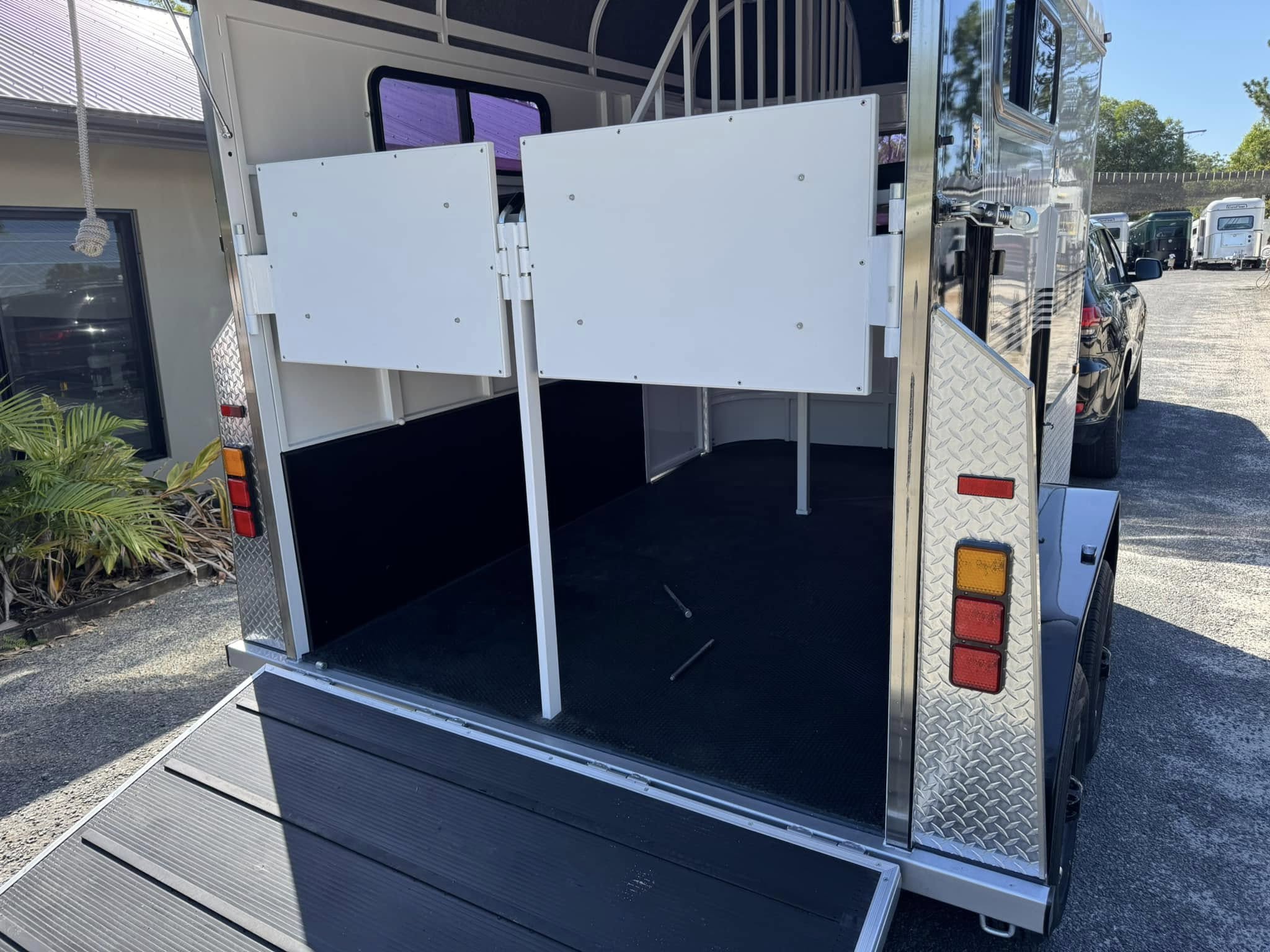 2HSL-S SN Prestige Series Standard Package