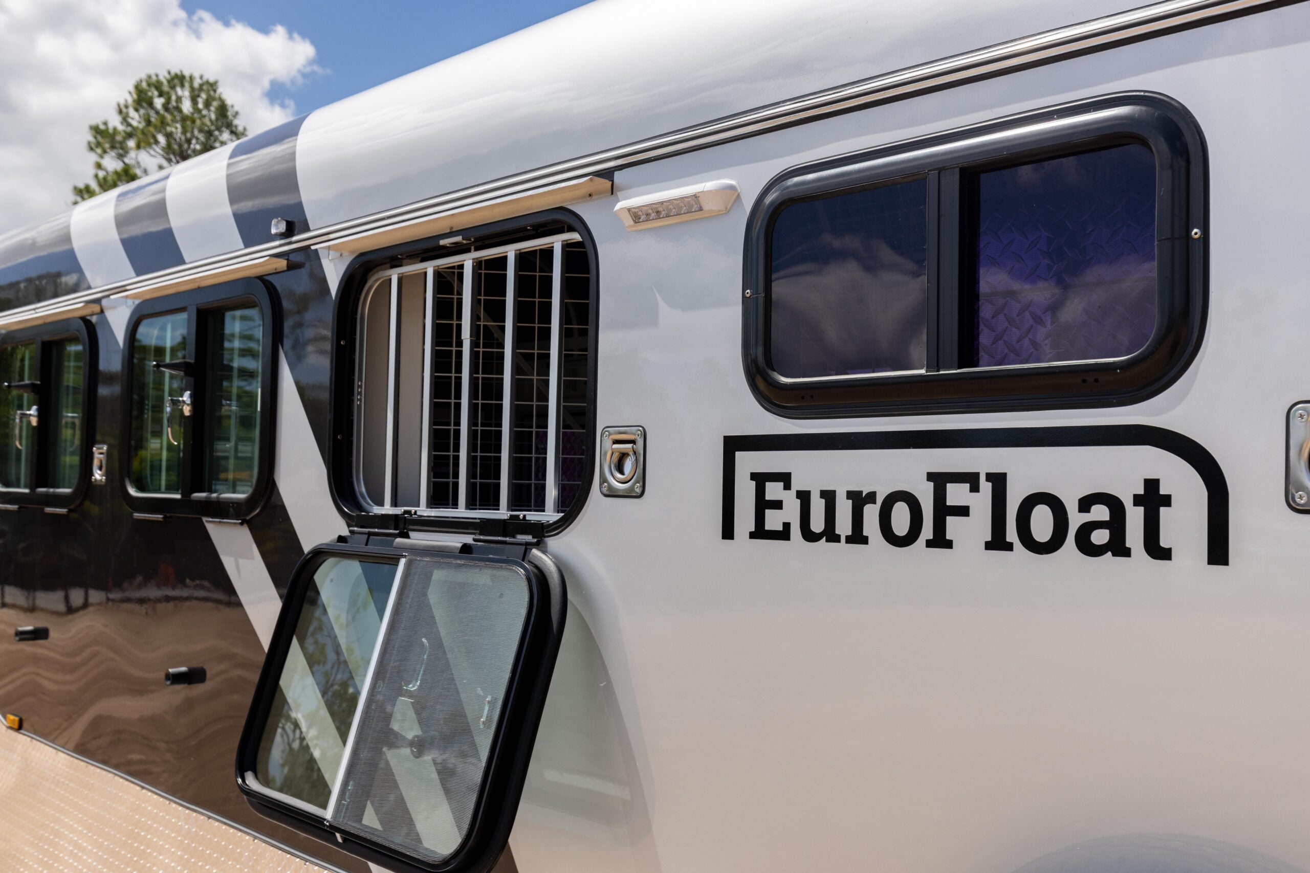 3HAL-L500 SN Prestige Eventer Series Deluxe Package