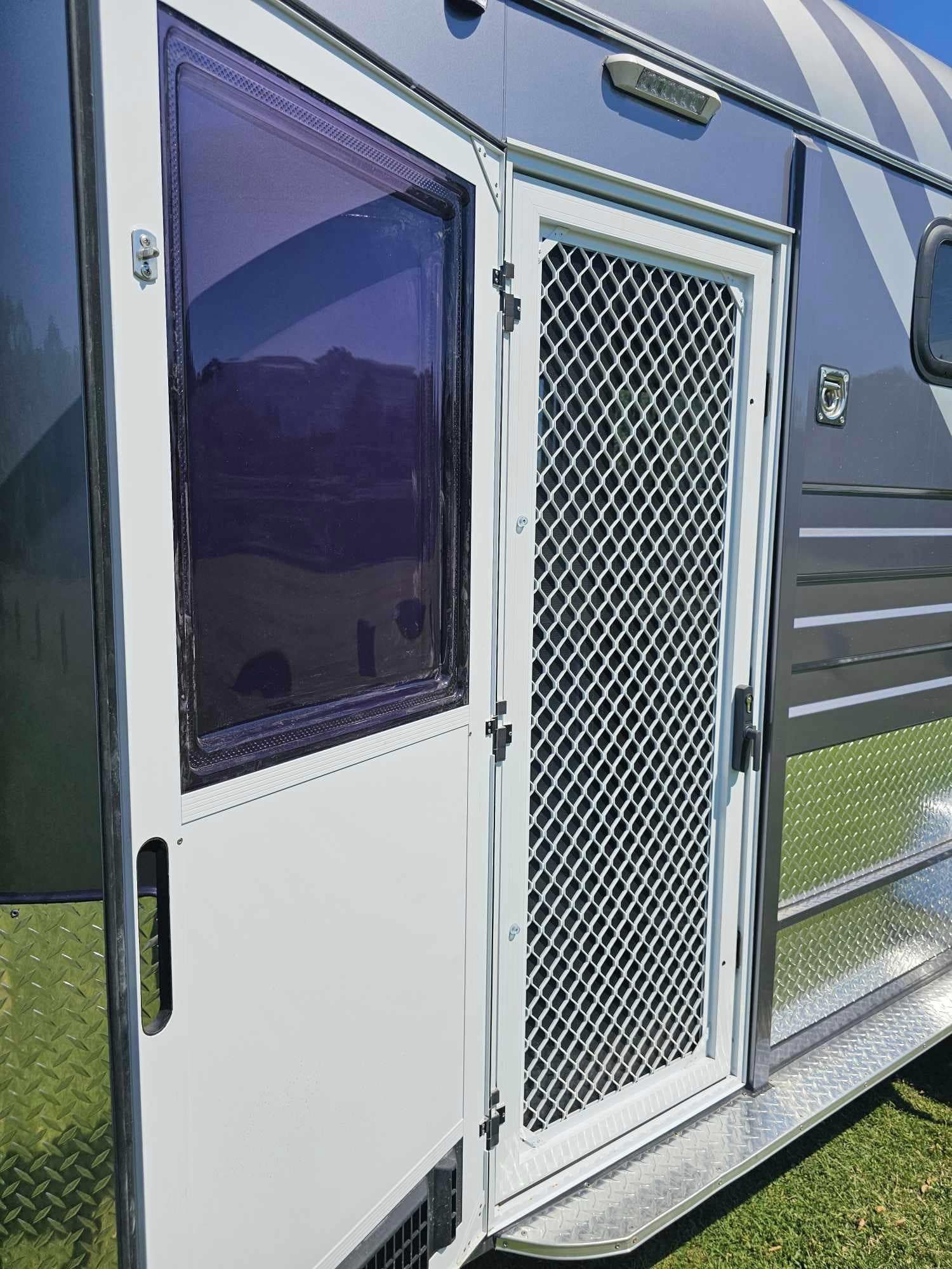 3HAL-L500 SN Classic Series Deluxe Package
