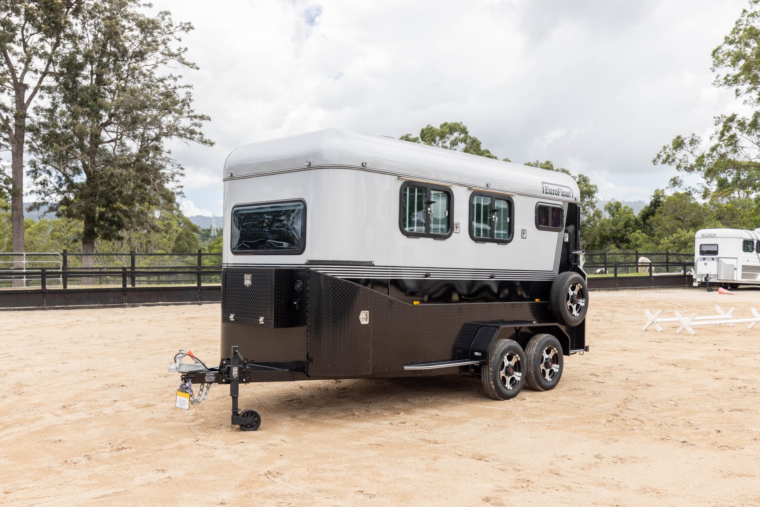 2HAL-L860 SN Prestige Series Deluxe Package