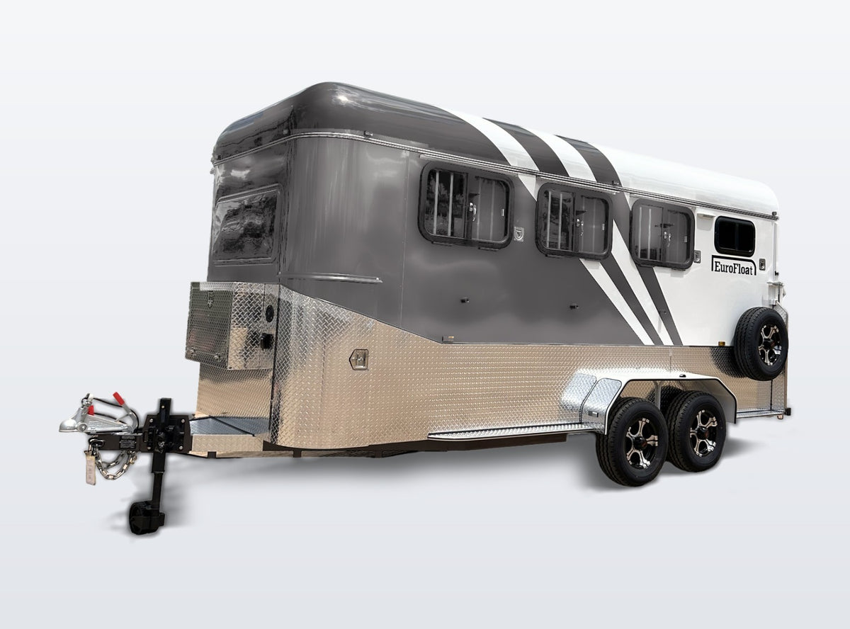 3 Horse Angle Load Camper Float L500 SN, photo 1