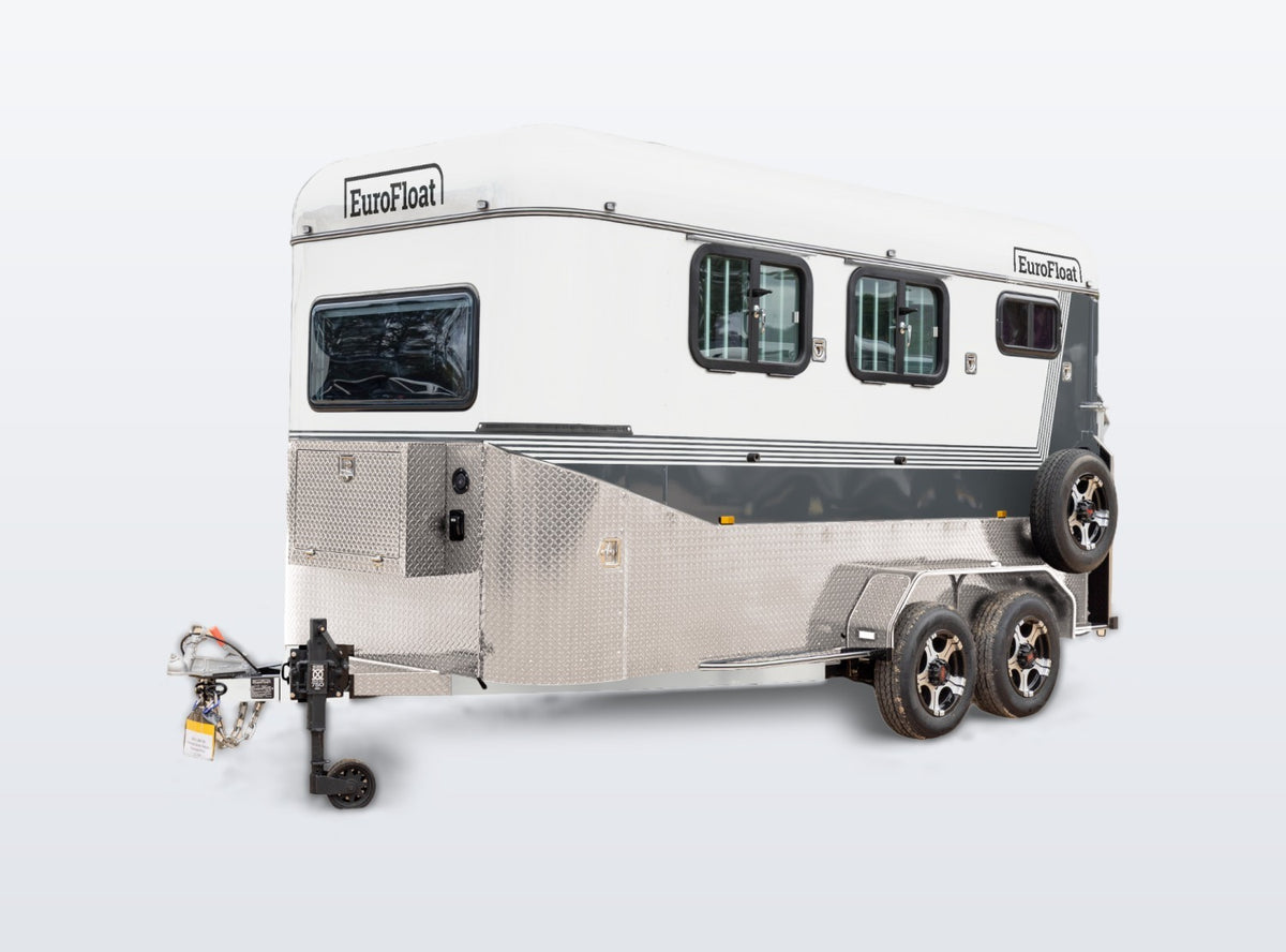 2 Horse Angle Load Camper Float L860 SN, photo 1