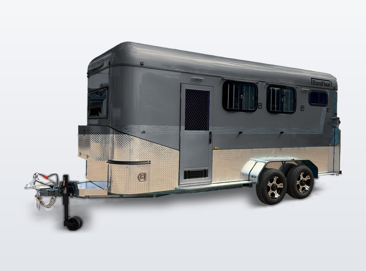2 Horse Angle Load Camper Float Mid Overnighter SN 2.0, photo 1
