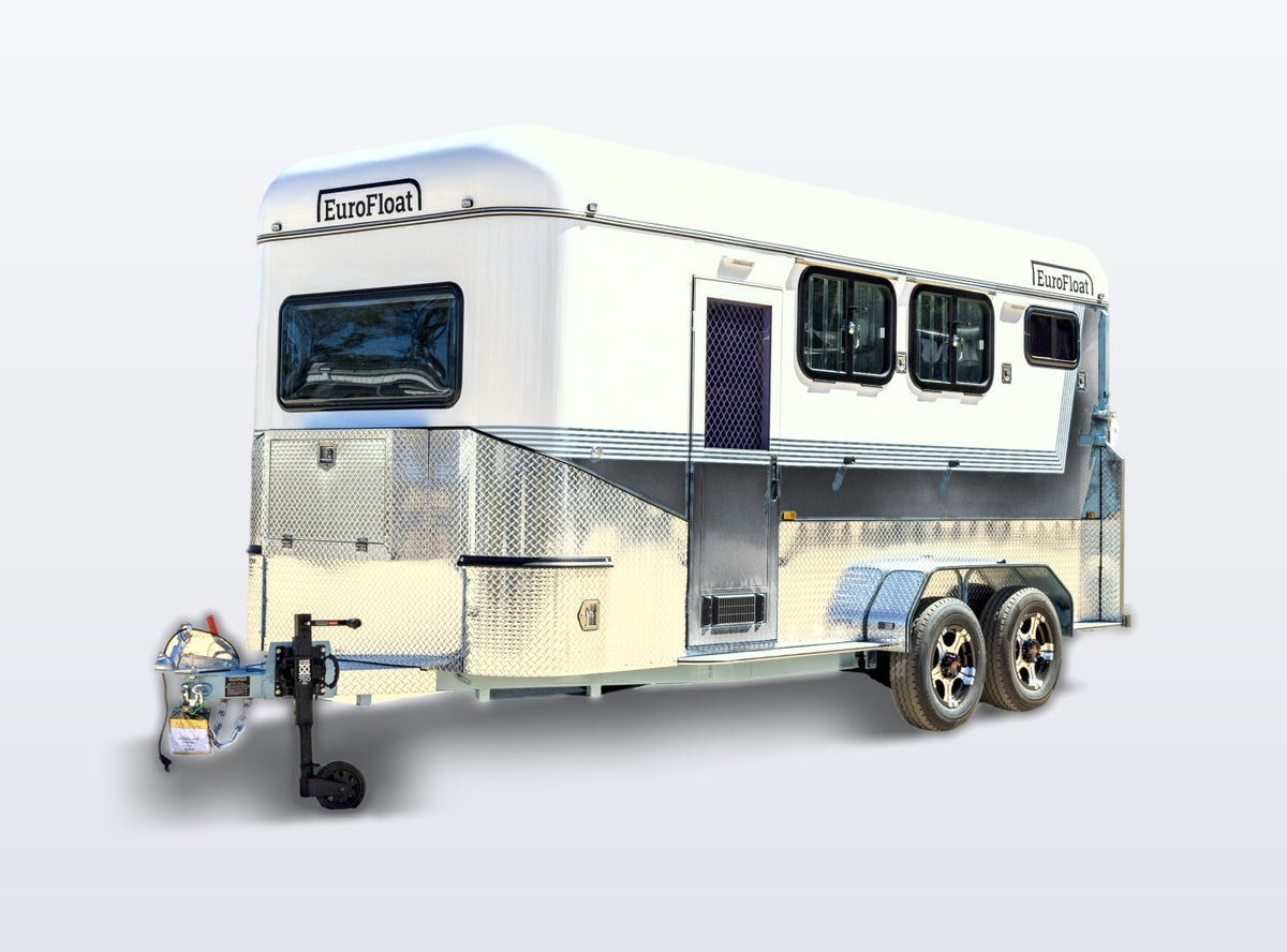 2 Horse Angle Load Camper Float Compact Overnighter SN 2.1, photo 1