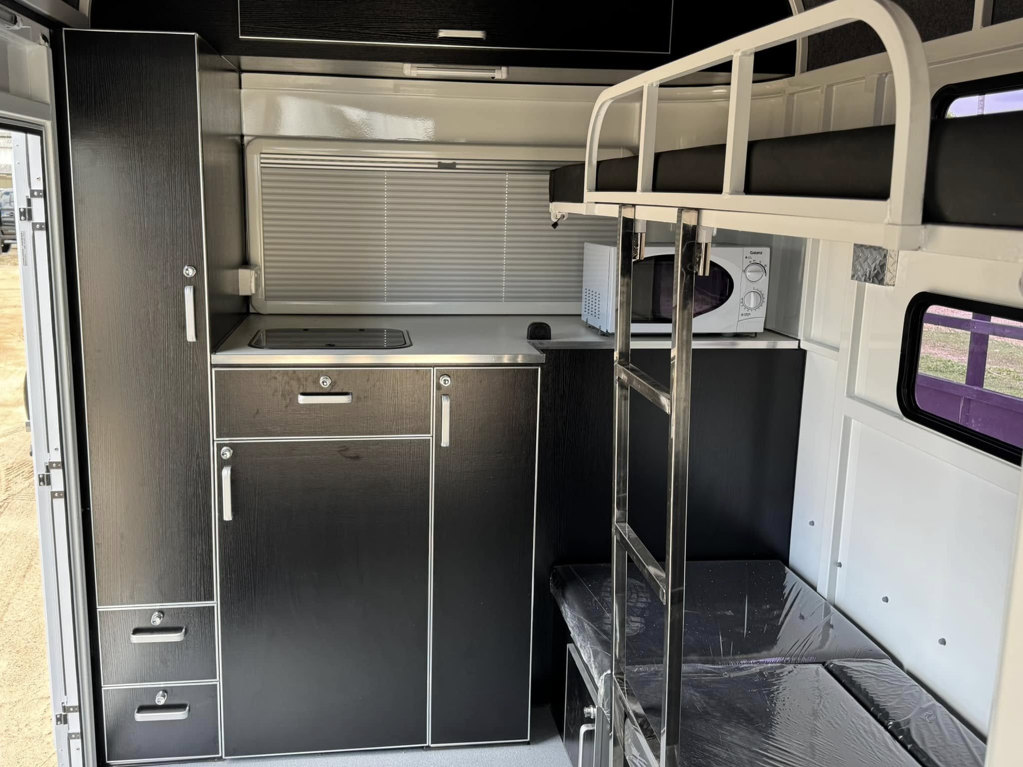 Overnighter Compact Series 2HAL-O SN (1.0) 4900 RB-DW