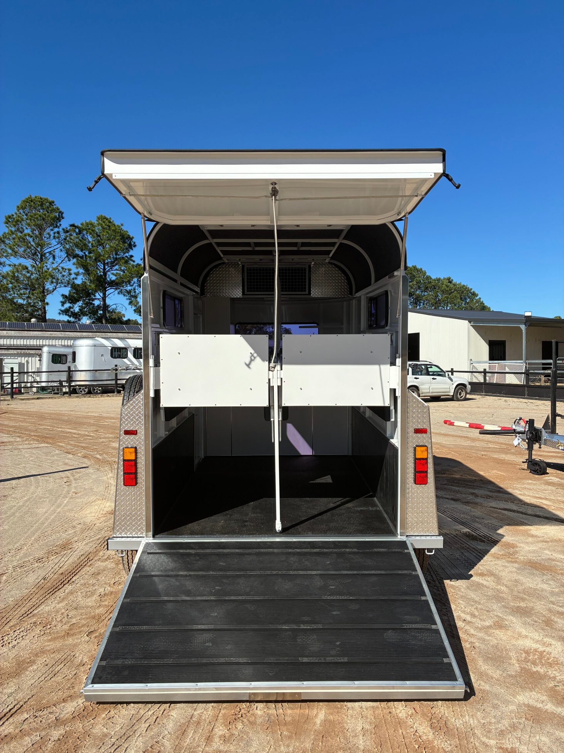 2 Horse Straight Load Float L500 RN