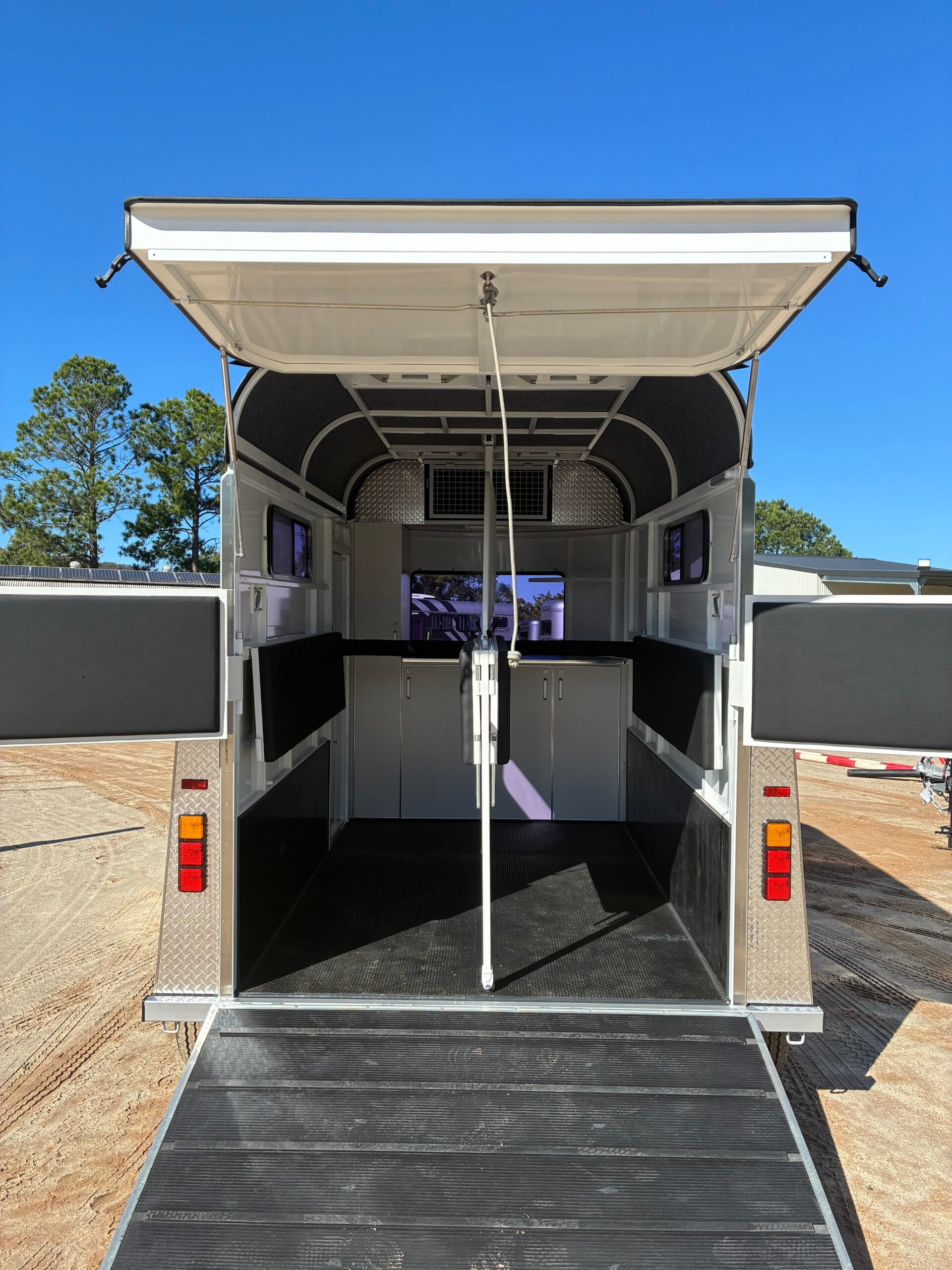2 Horse Straight Load Float L500 RN