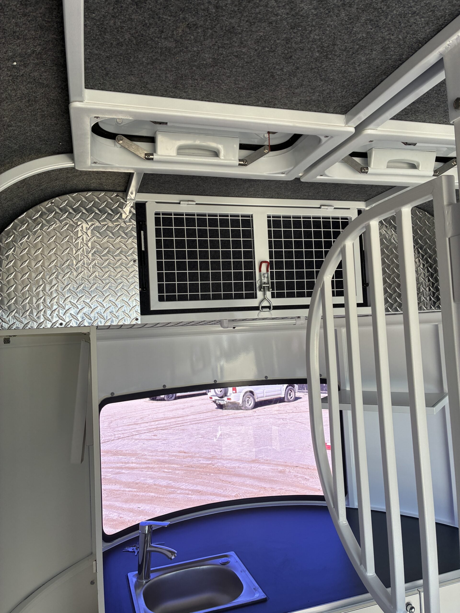 2 Horse Straight Load Float L500 RN