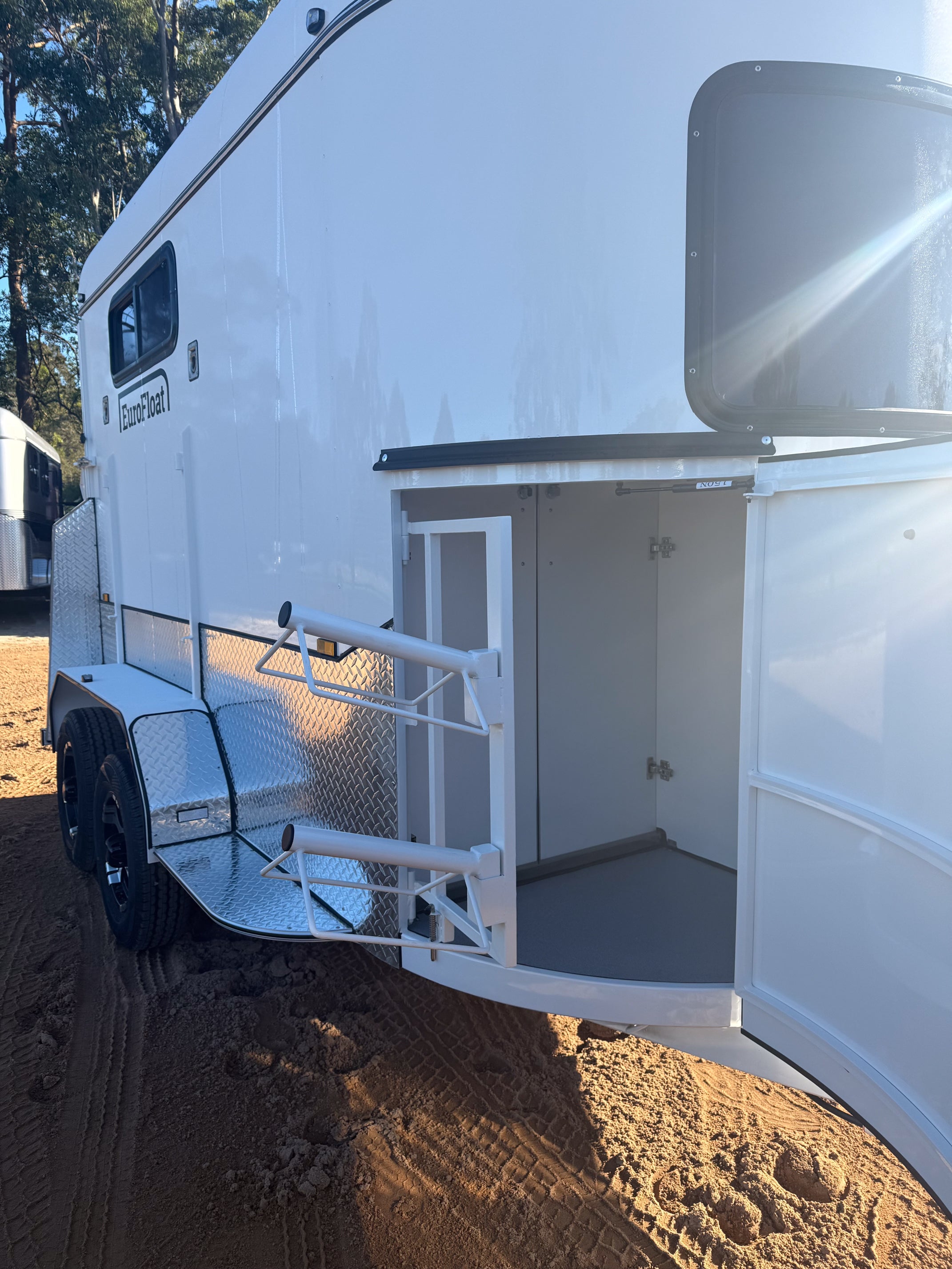 2HSL-L500 RN Prestige Series Standard Package