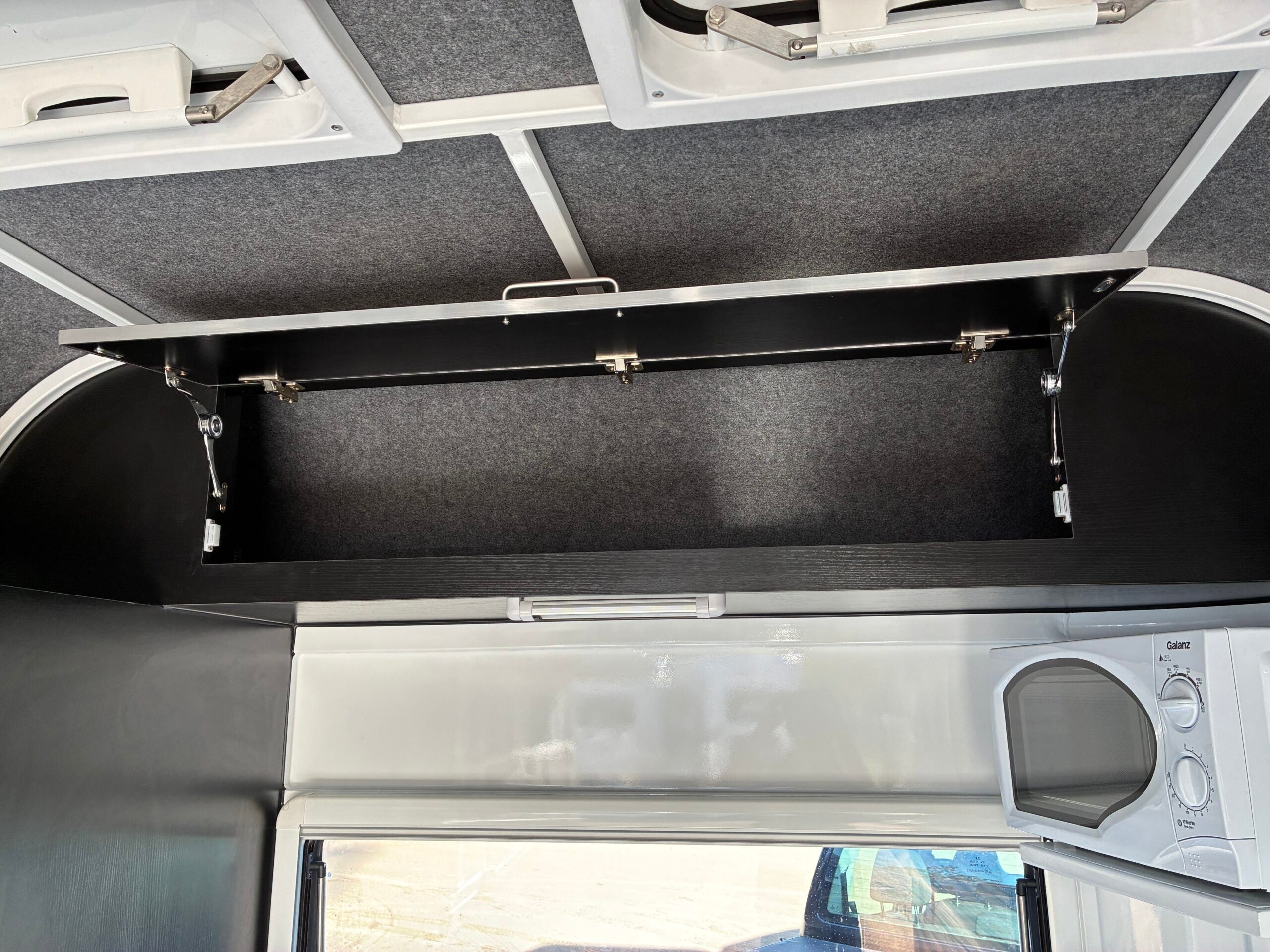 2HAL-L860 SN Prestige Series Deluxe Package