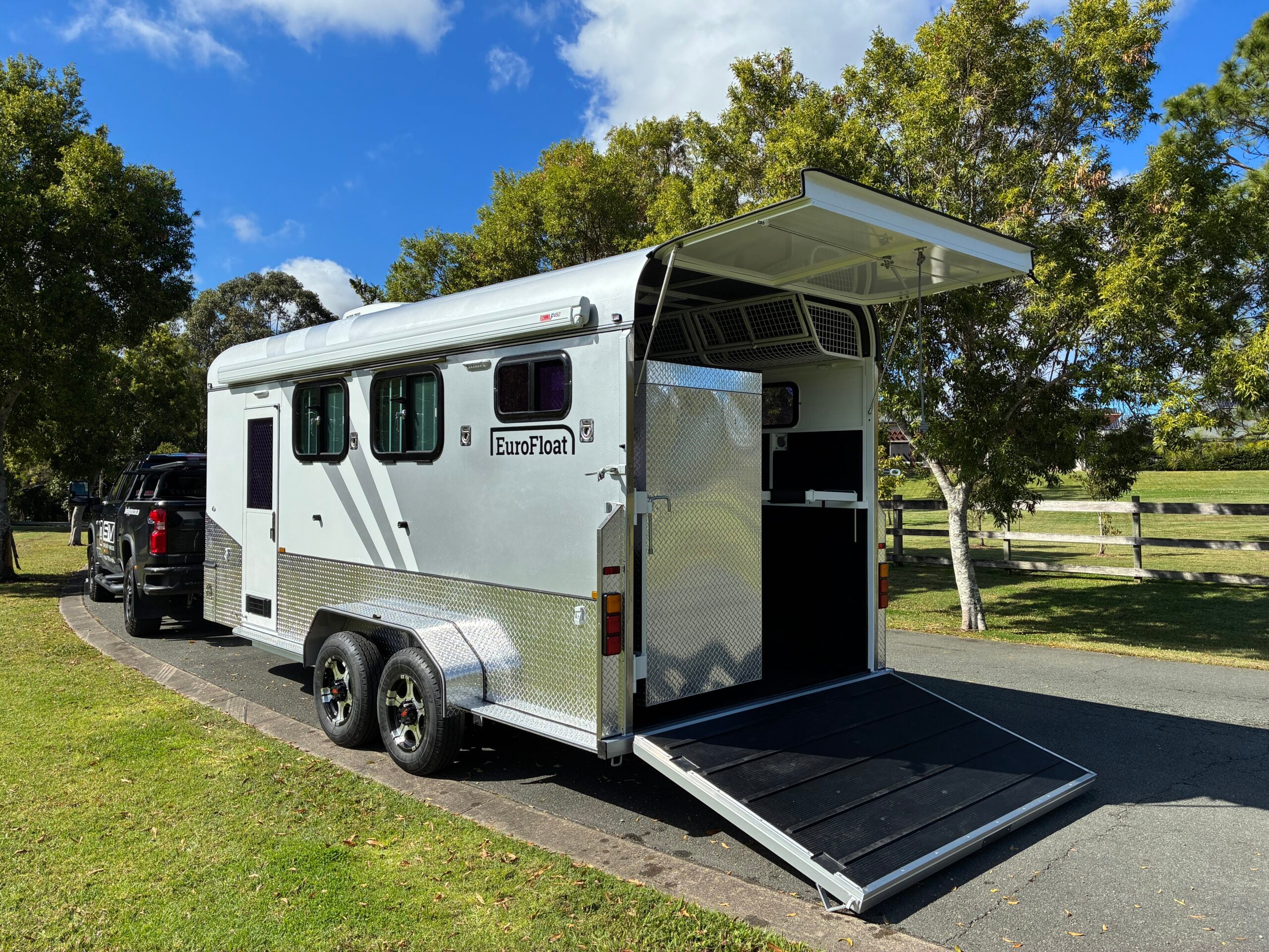 2 Horse Angle Load Camper Float Ultimate Overnighter SN 2.0