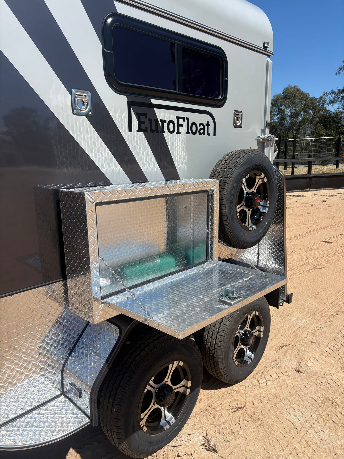 2 Horse Straight Load Float S RN Standard