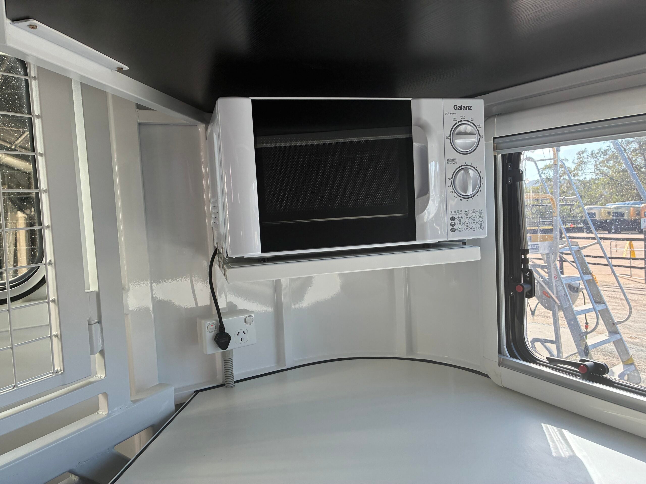 3HAL-L500 SN Prestige Eventer Series Deluxe Package