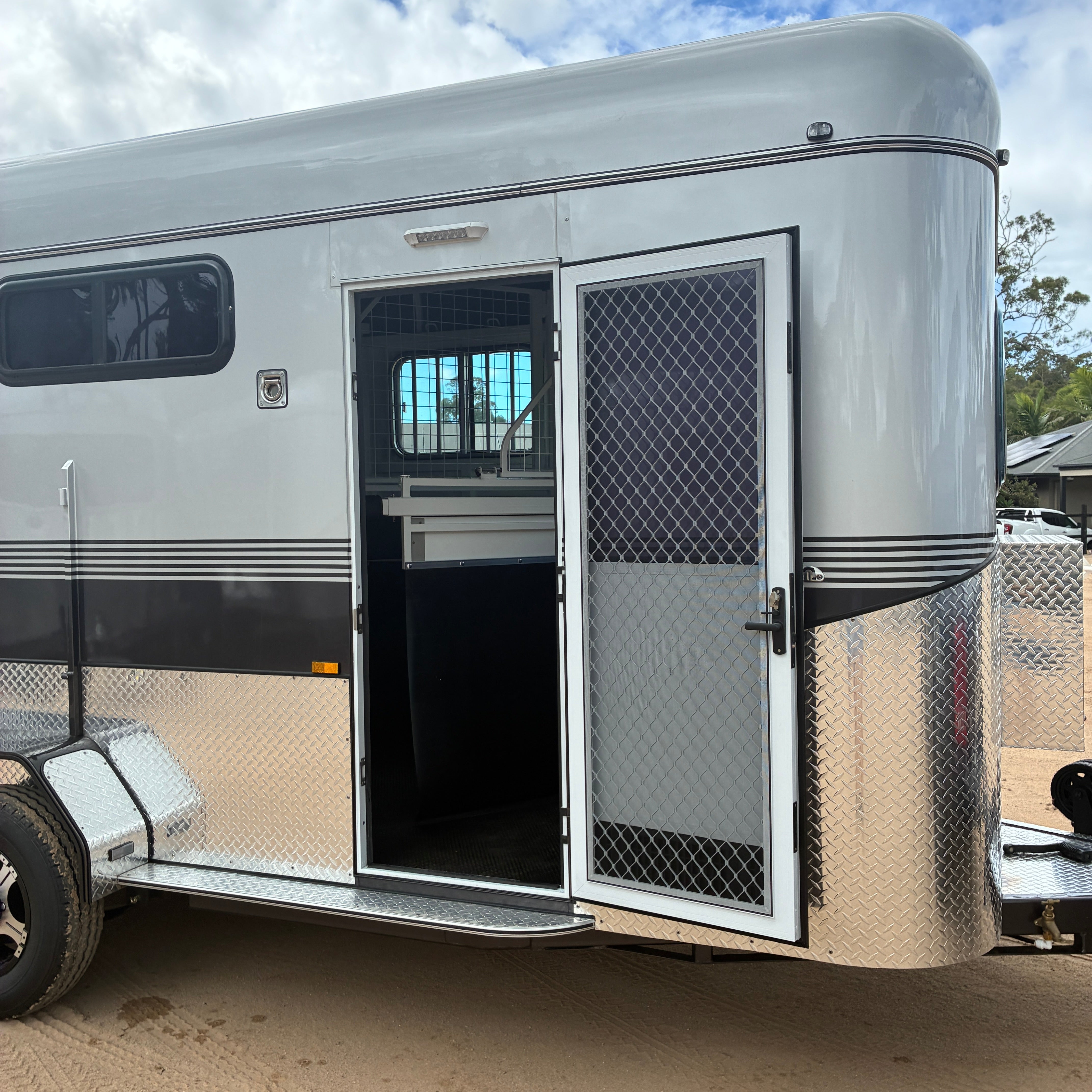 3HAL-L500 SN Prestige Series Deluxe Package