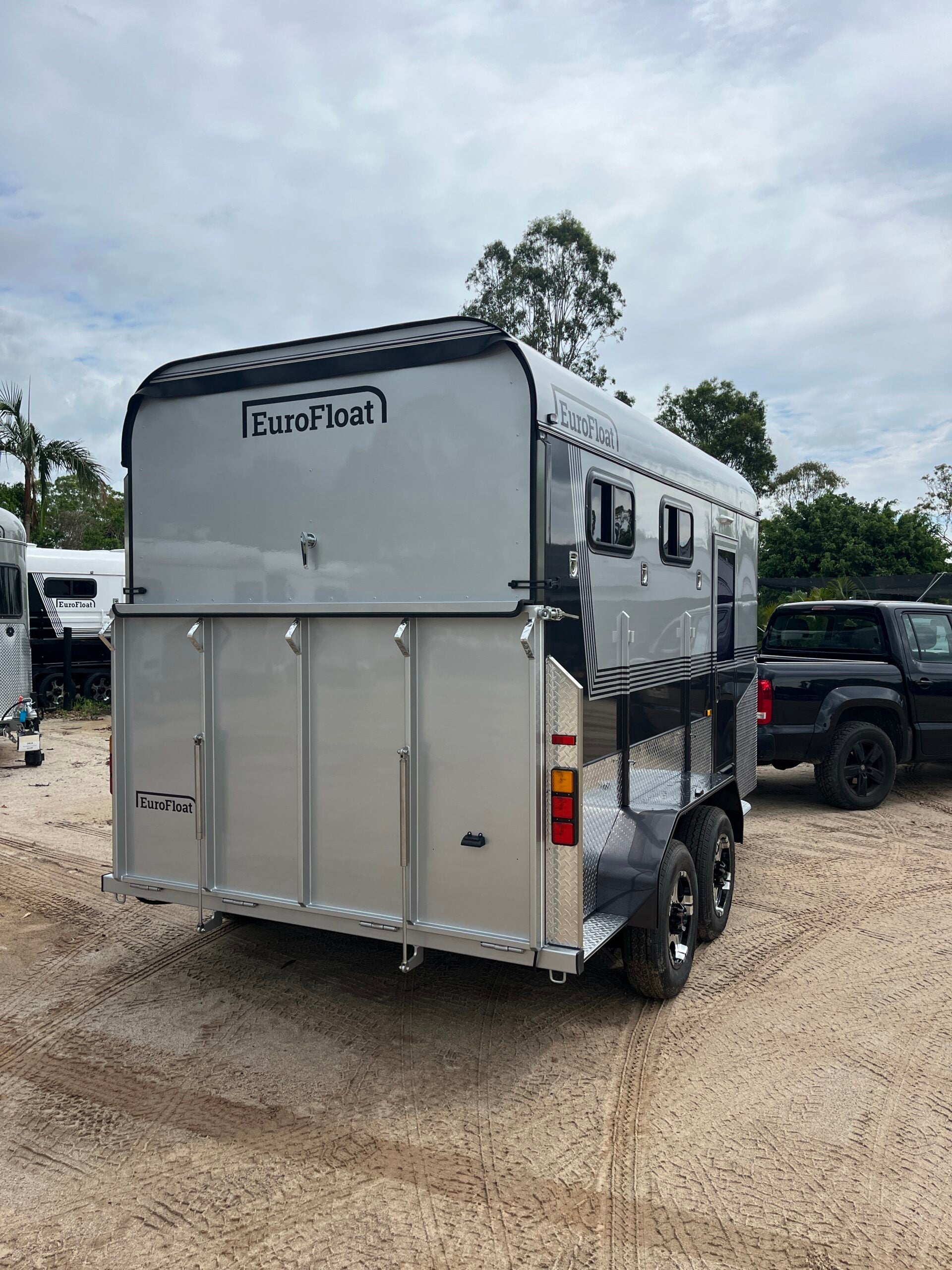 2HAL-L860 SN Prestige Series Deluxe Package