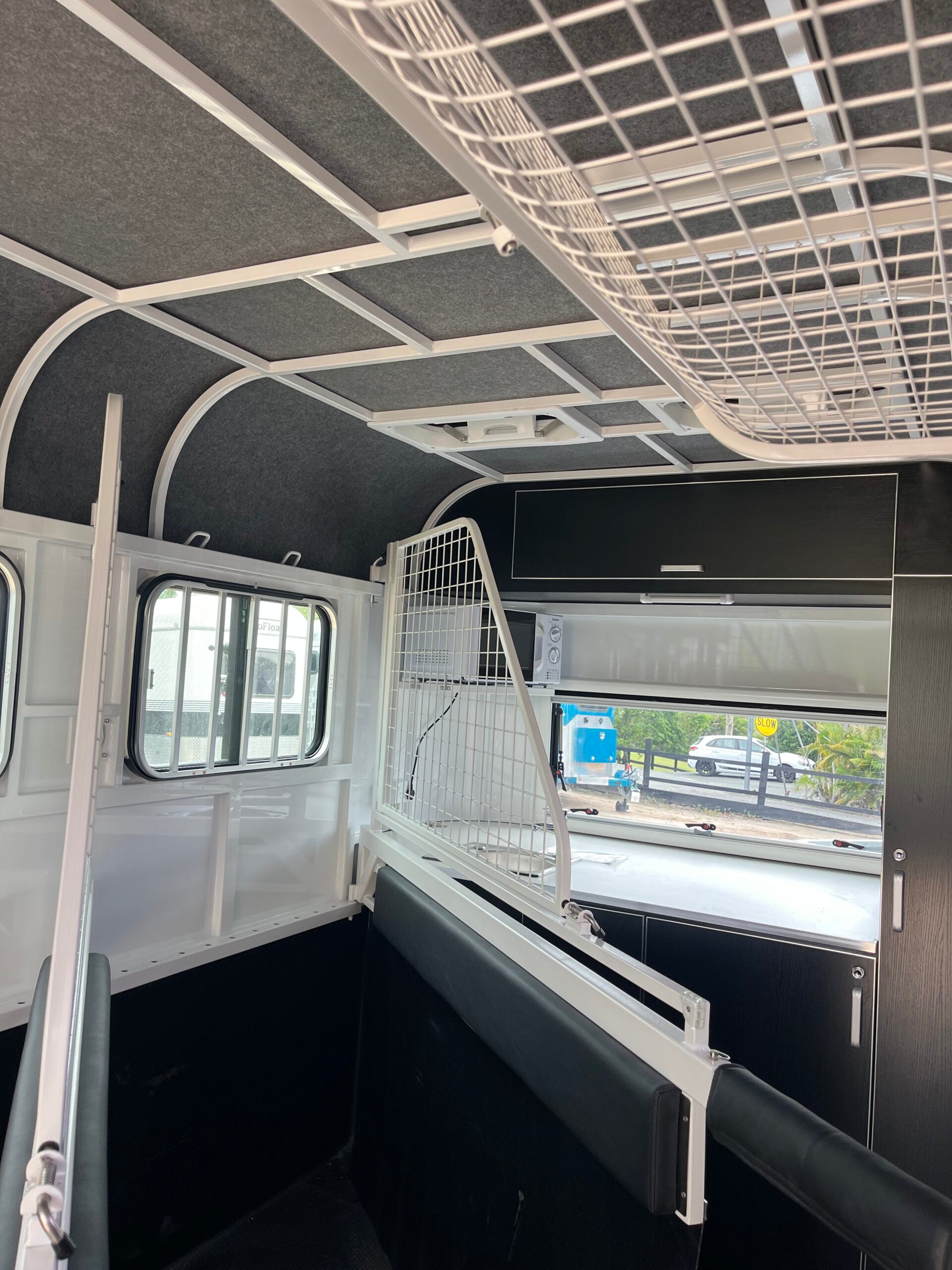 2HAL-L860 SN Prestige Series Deluxe Package