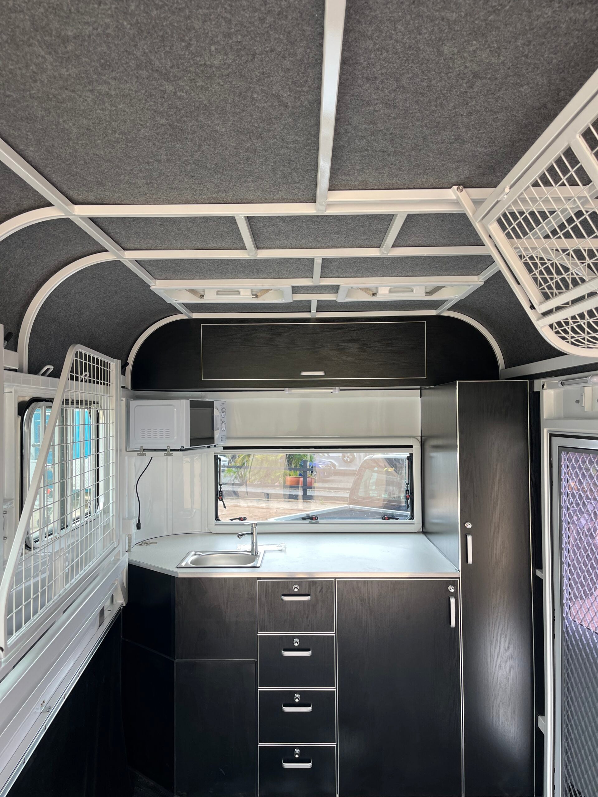 2HAL-L860 SN Prestige Series Deluxe Package