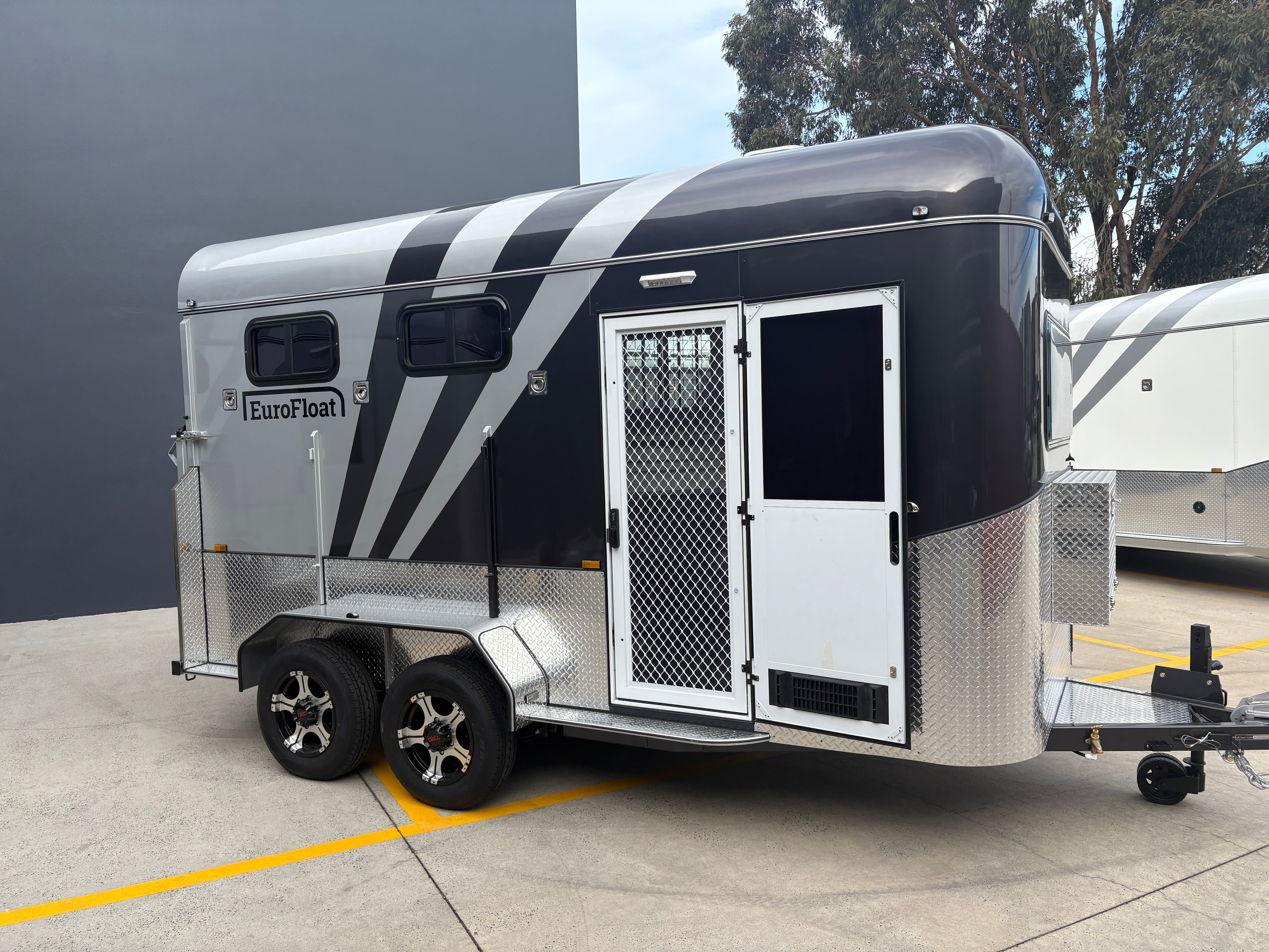 2HAL-L860 SN Prestige Series Deluxe Package