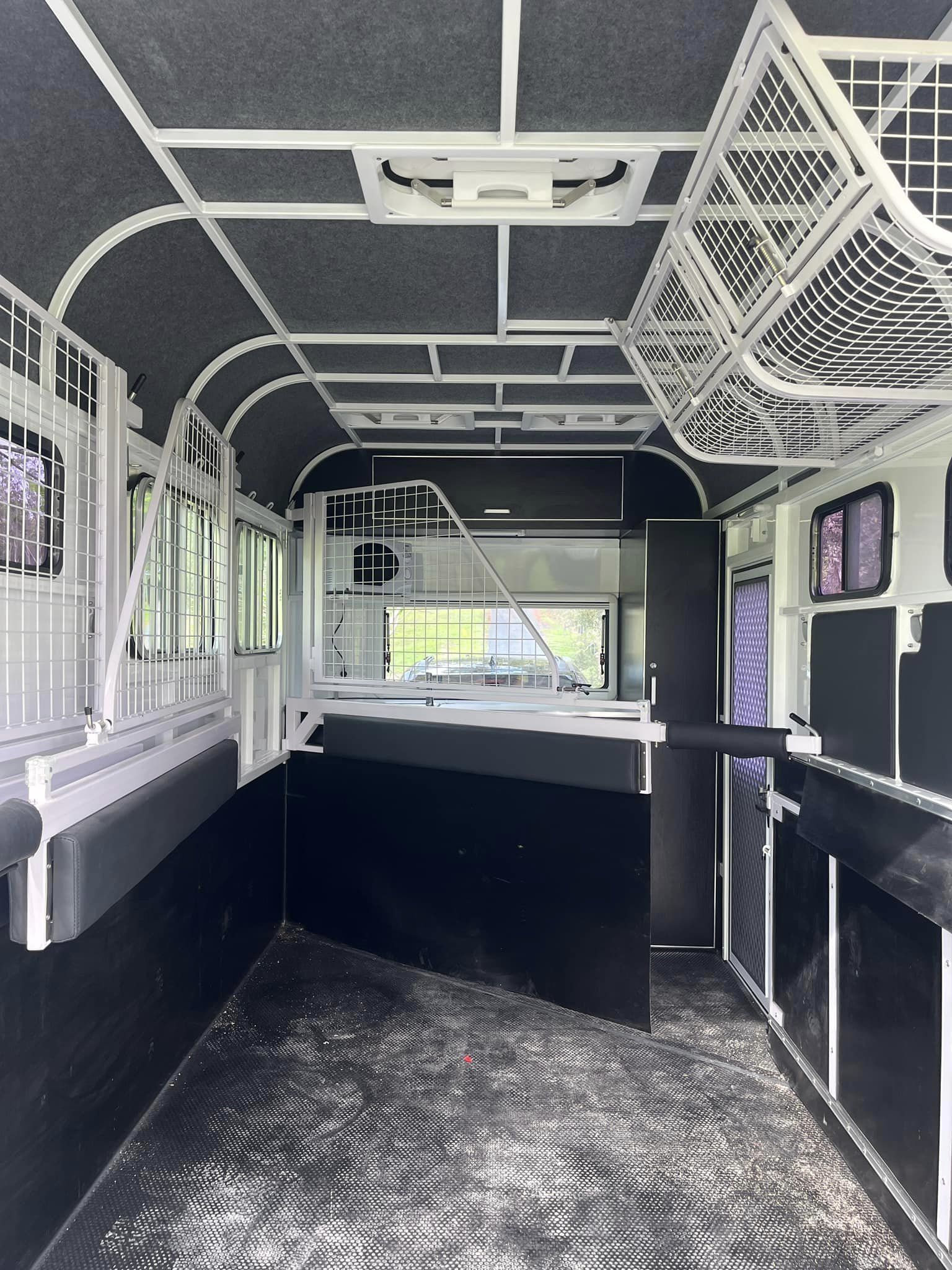 2HAL-L600 SN Prestige Series Deluxe Package